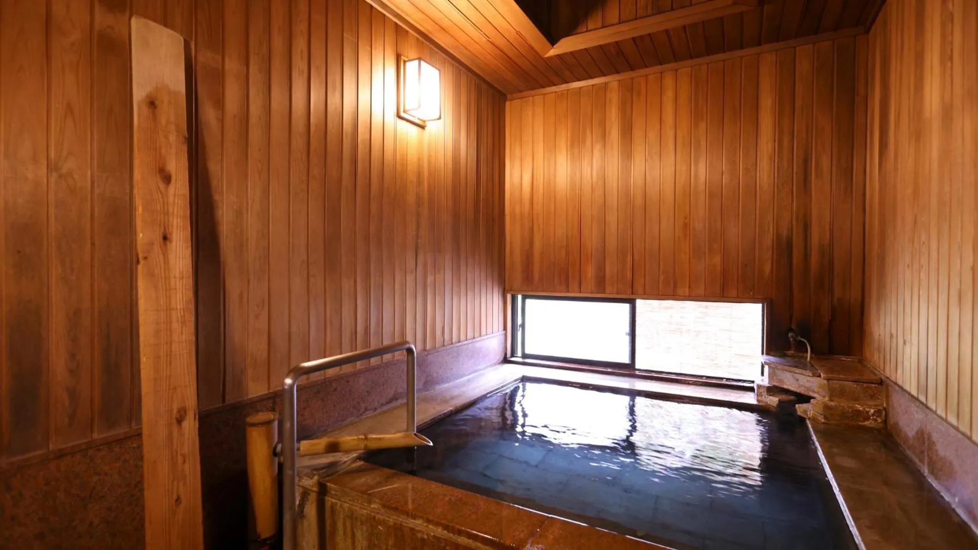 Hot Spring Bath in Ryokan Sakaya