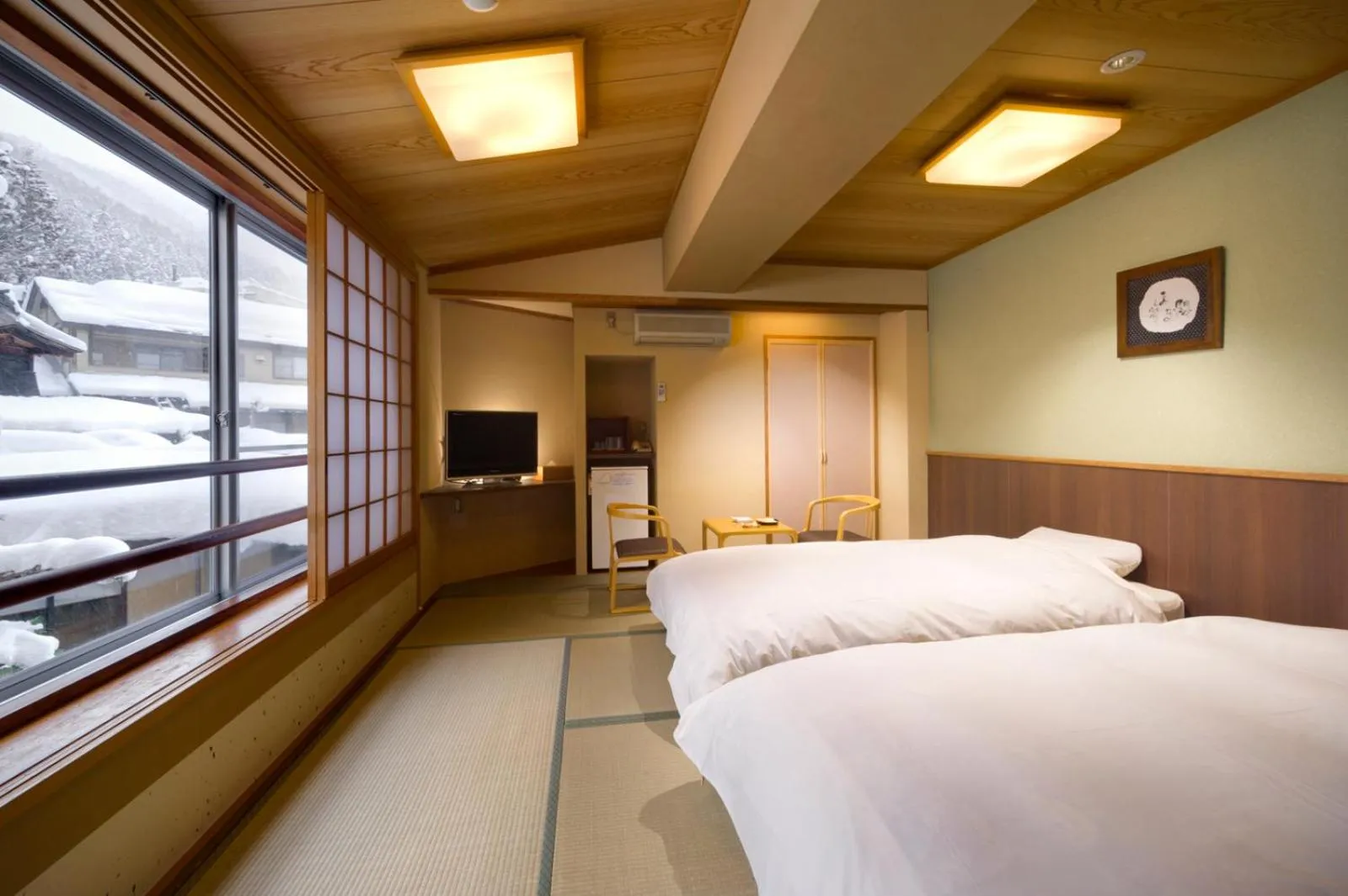 Photo of the whole room in Ryokan Sakaya