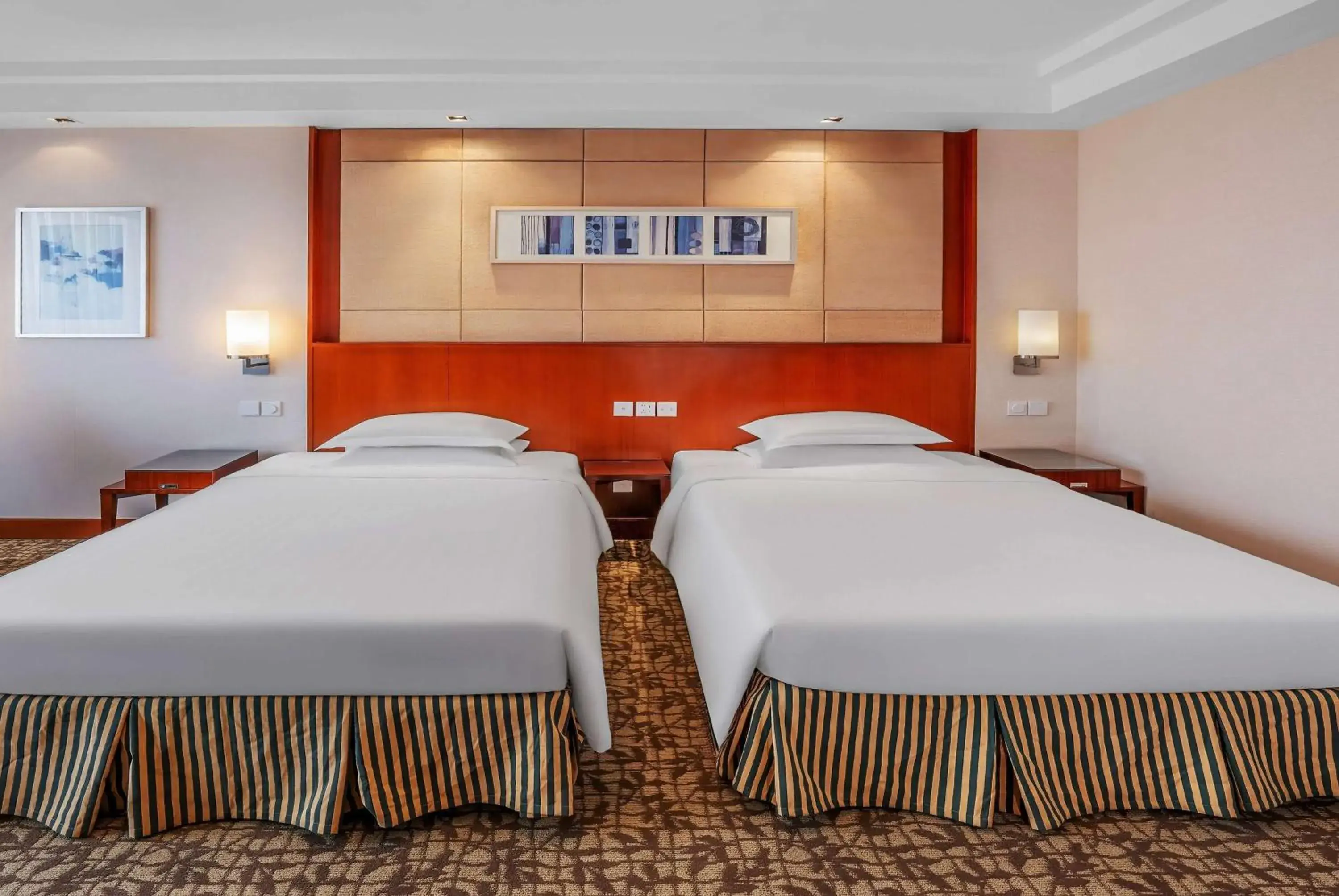 Photo of the whole room, Bed in Ramada Beijing North Photo of the whole room, Bed in Ramada Beijing North