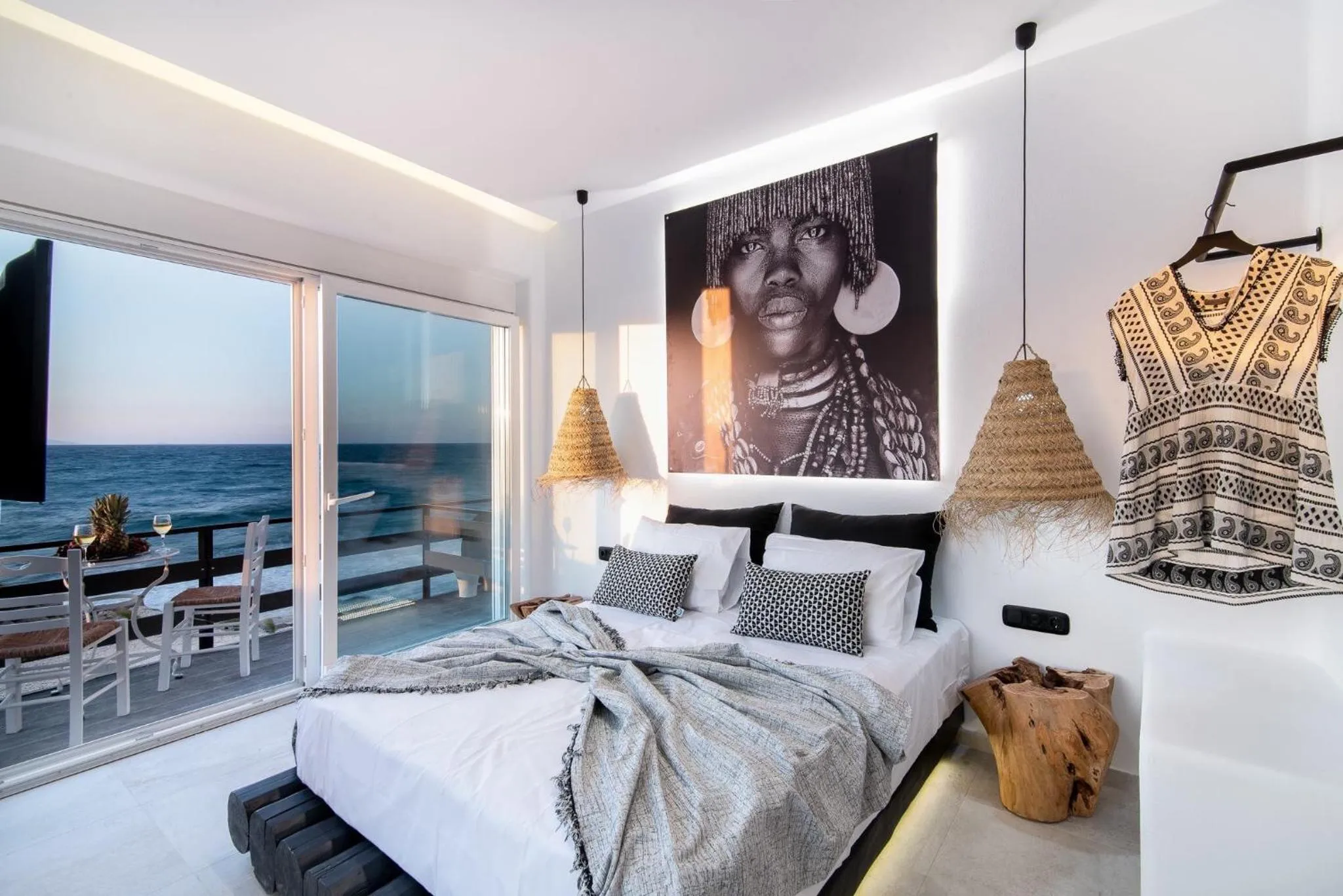 Bedroom, Bed in Portara Seaside Luxury Suites