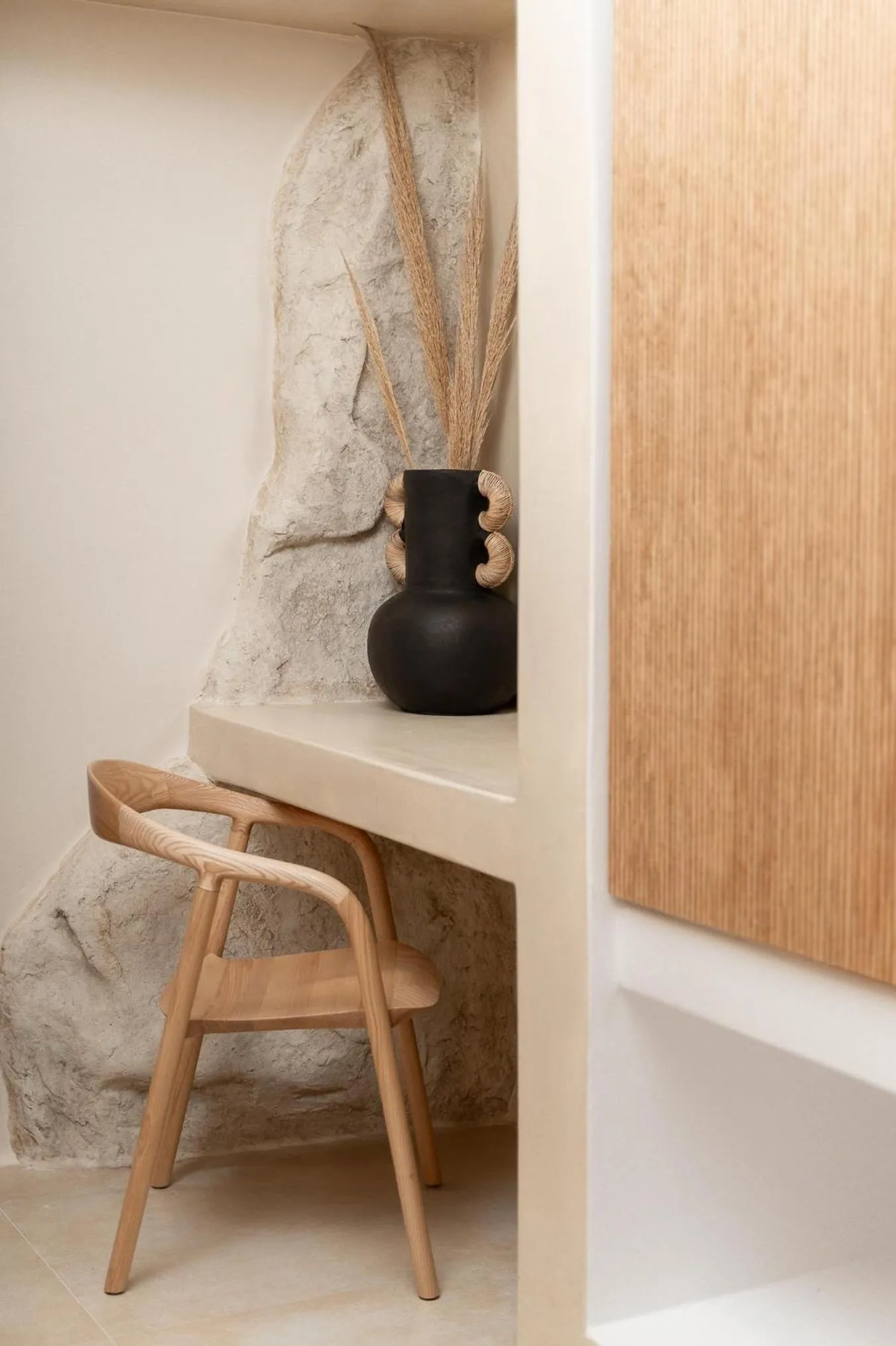 Portara Seaside Luxury Suites