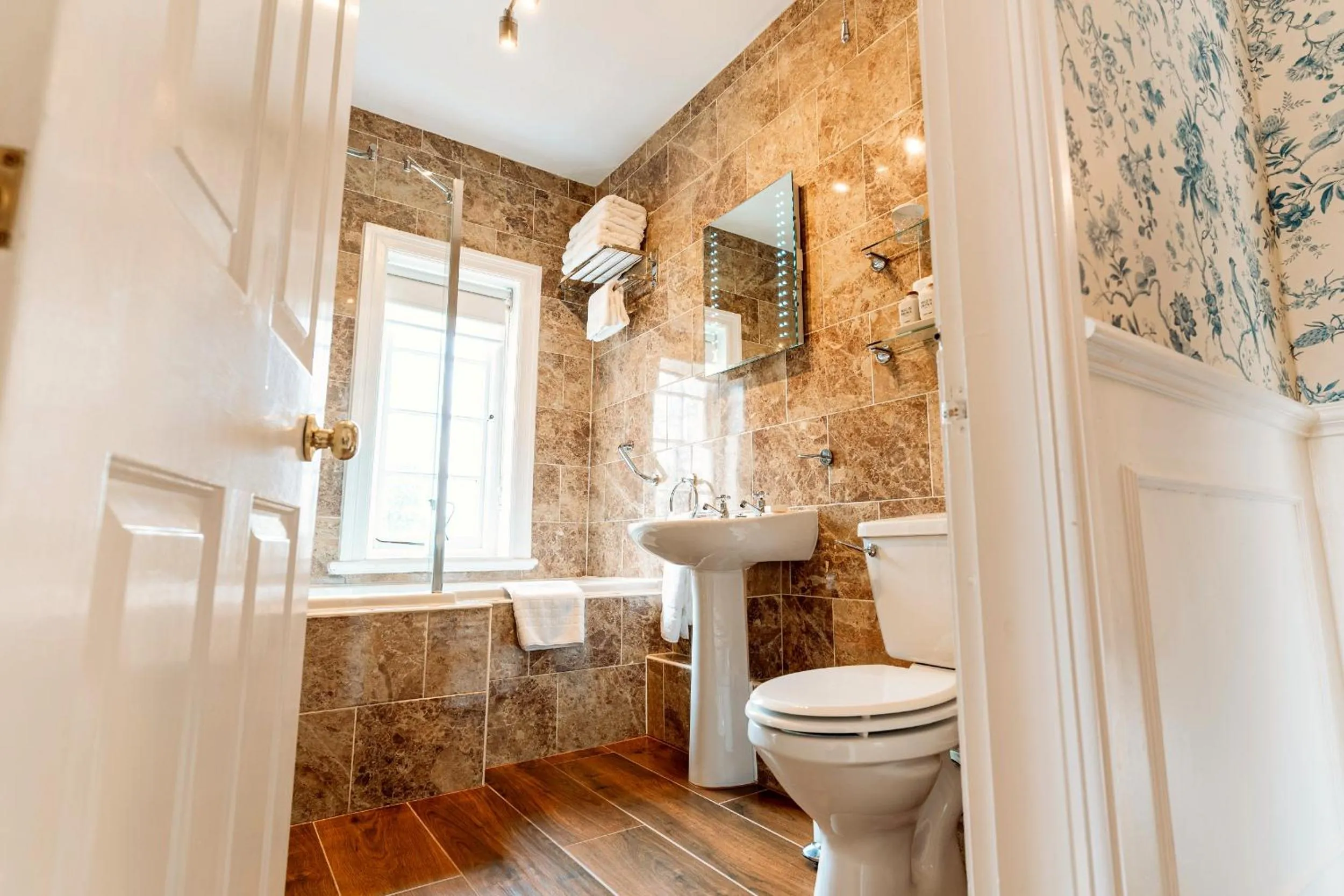 Bathroom in Plas Dinas Country House