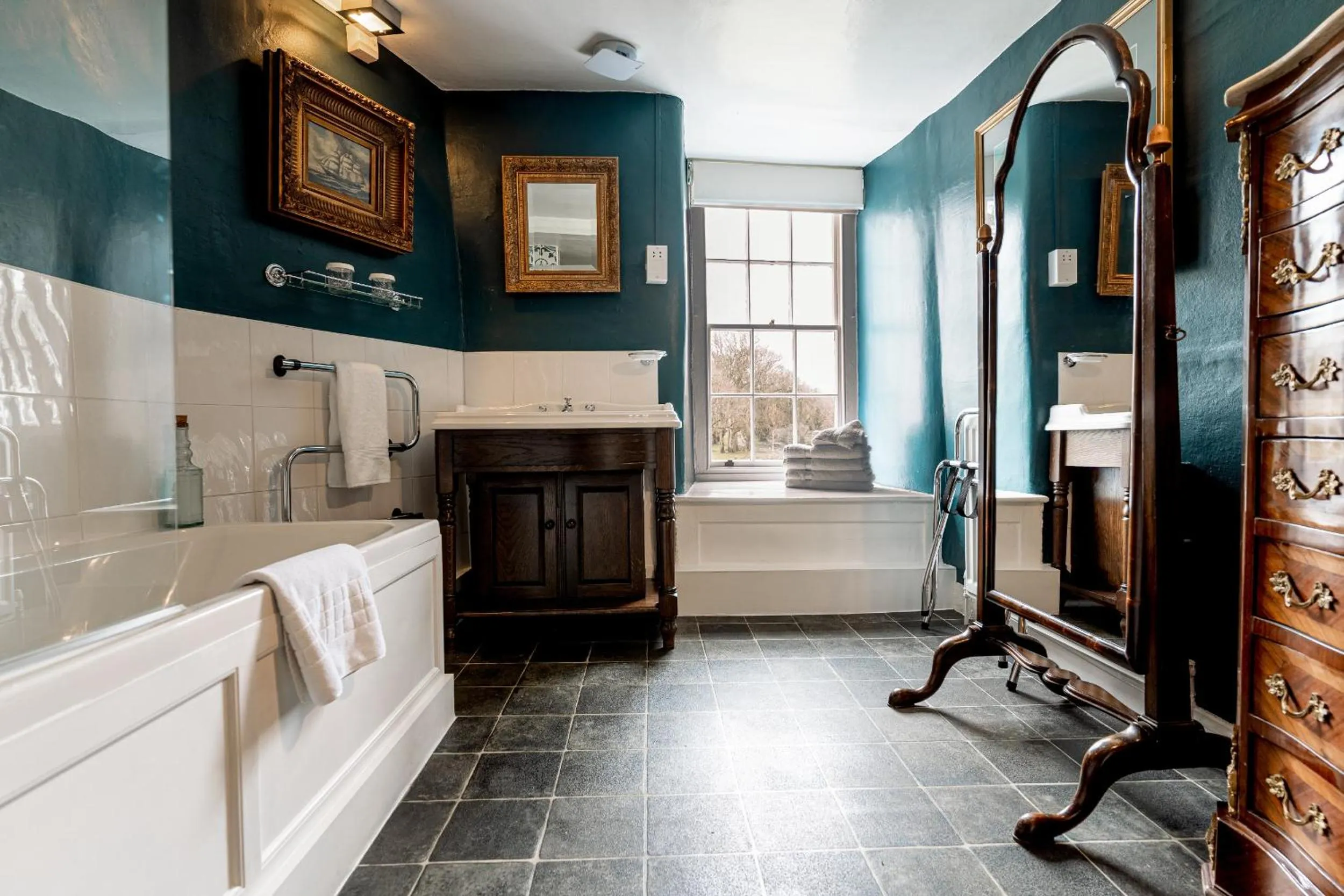 Bathroom in Plas Dinas Country House