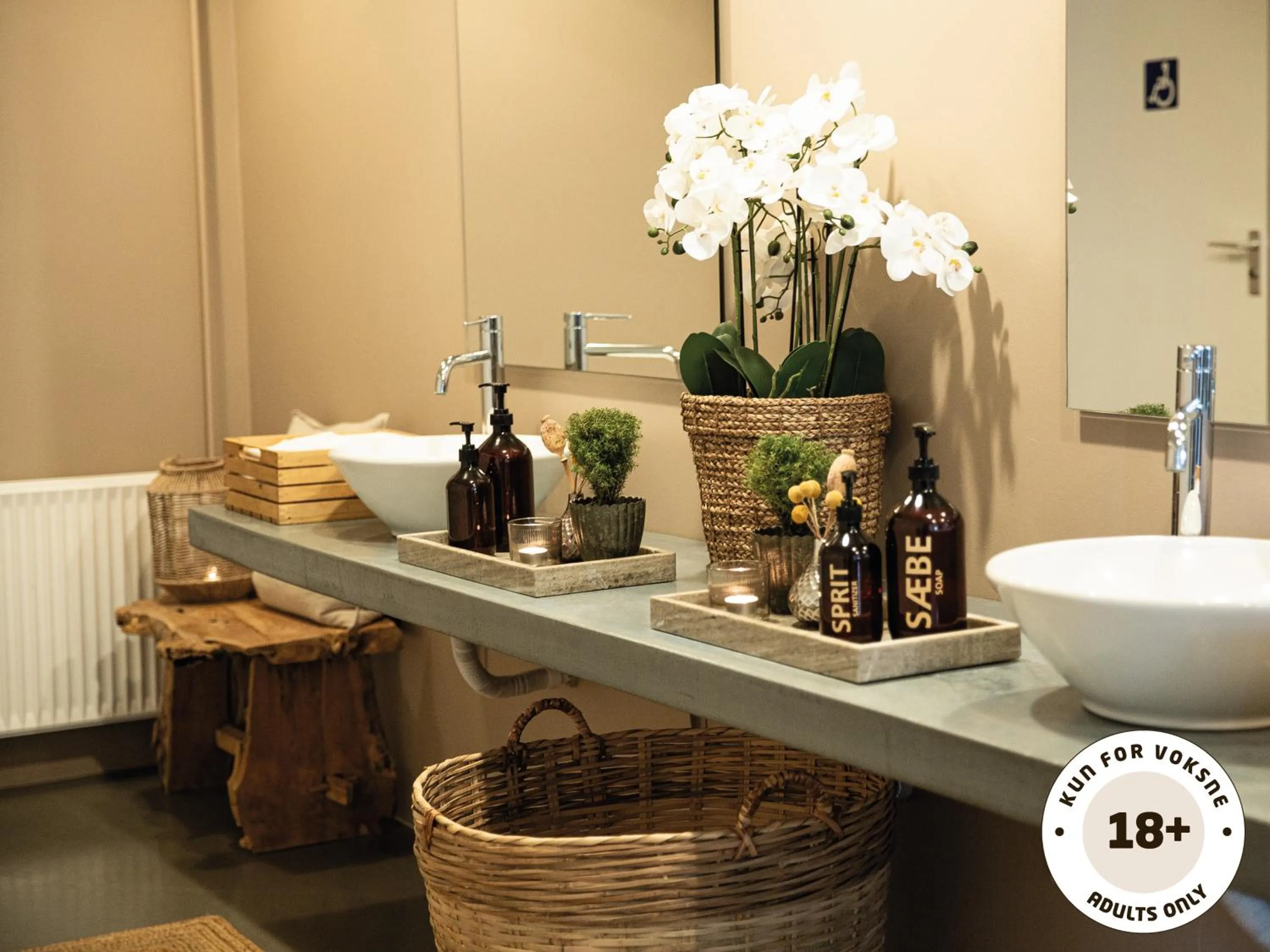 Toilet in Ærø Hotel - Adults only