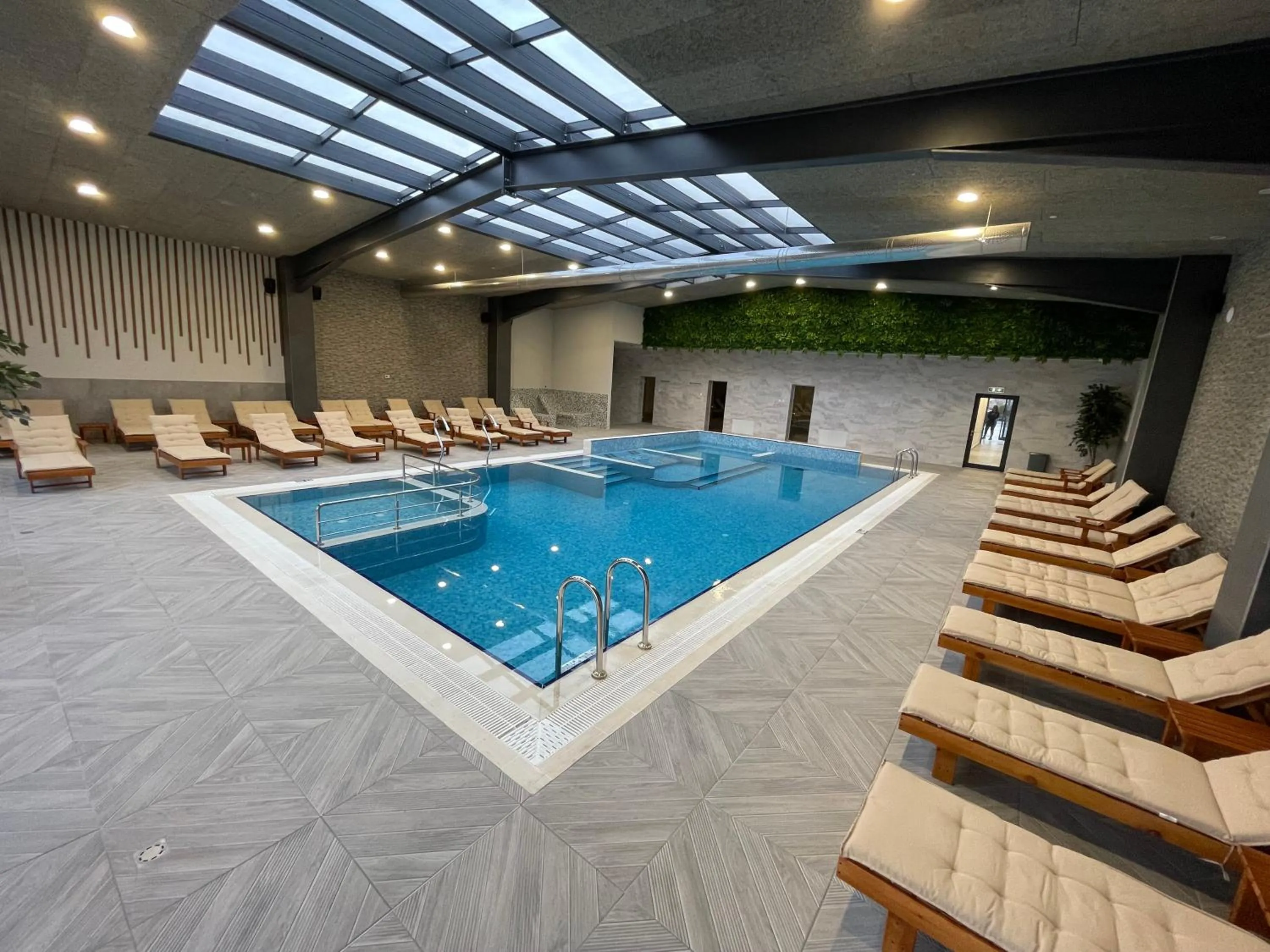 SPA Kompleks Raiski Kat