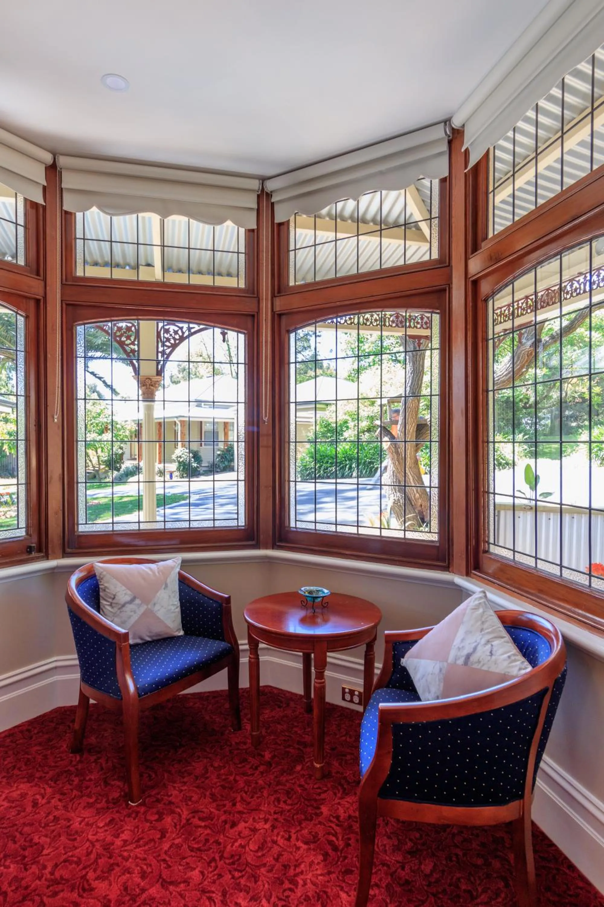 Garden view in The Oaks Lilydale Accommodation