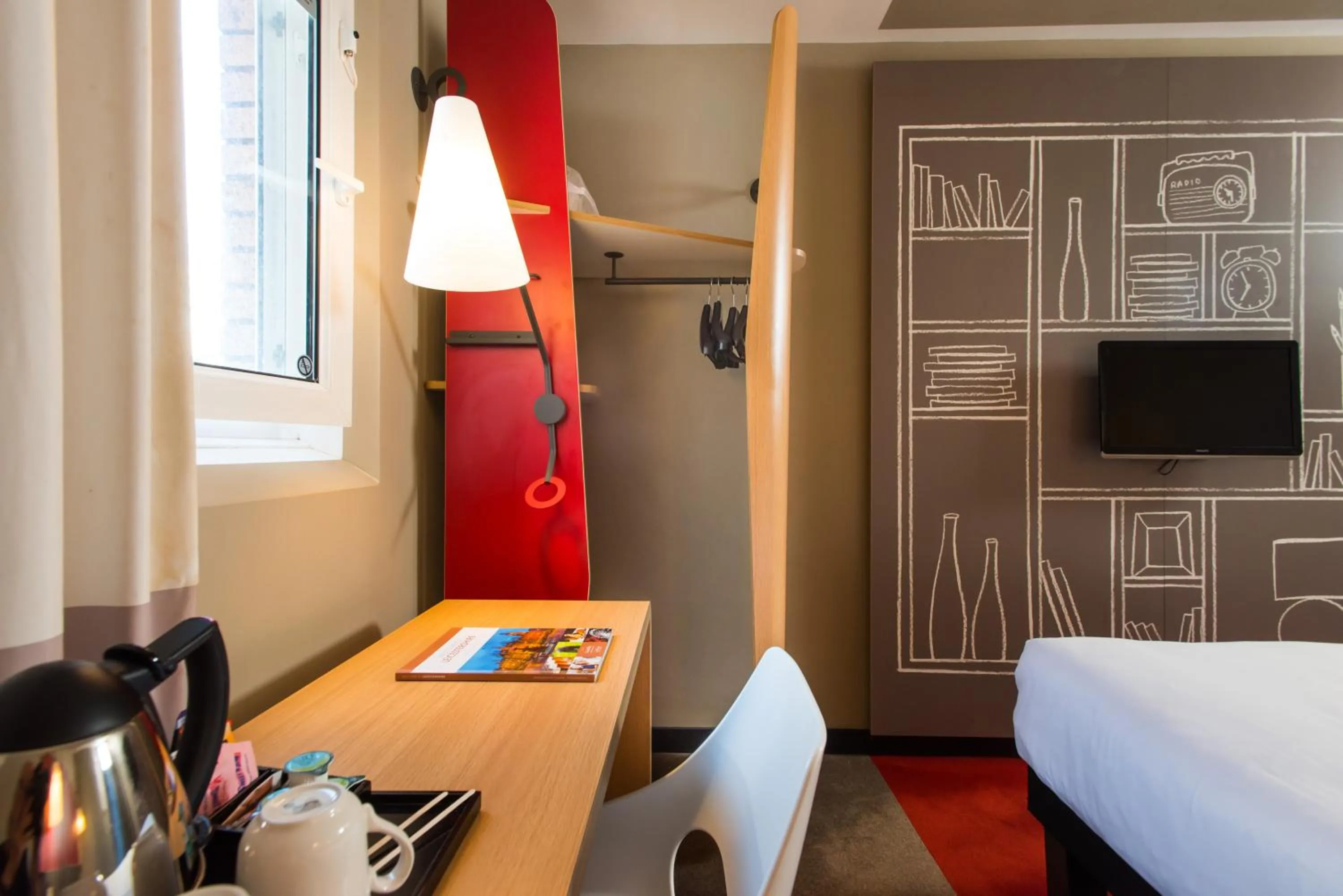 TV and multimedia, TV/Entertainment Center in ibis Birmingham Bordesley