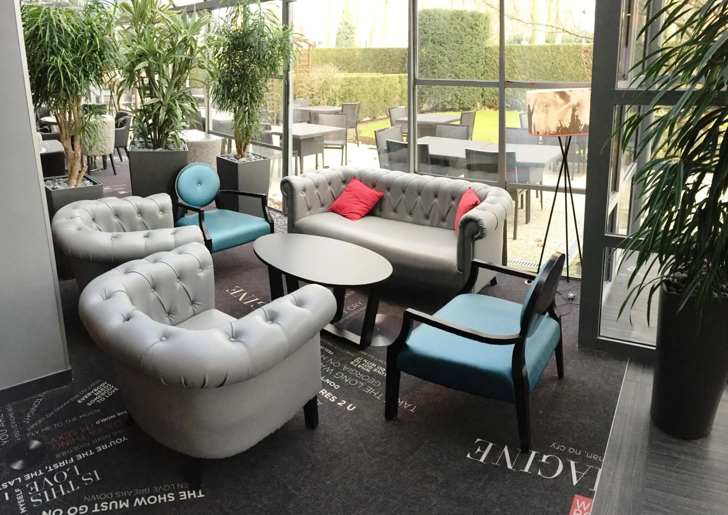 Lounge or bar in Hôtel Inn Design Paris Saint Quentin Lounge or bar in Hôtel Inn Design Paris Saint Quentin