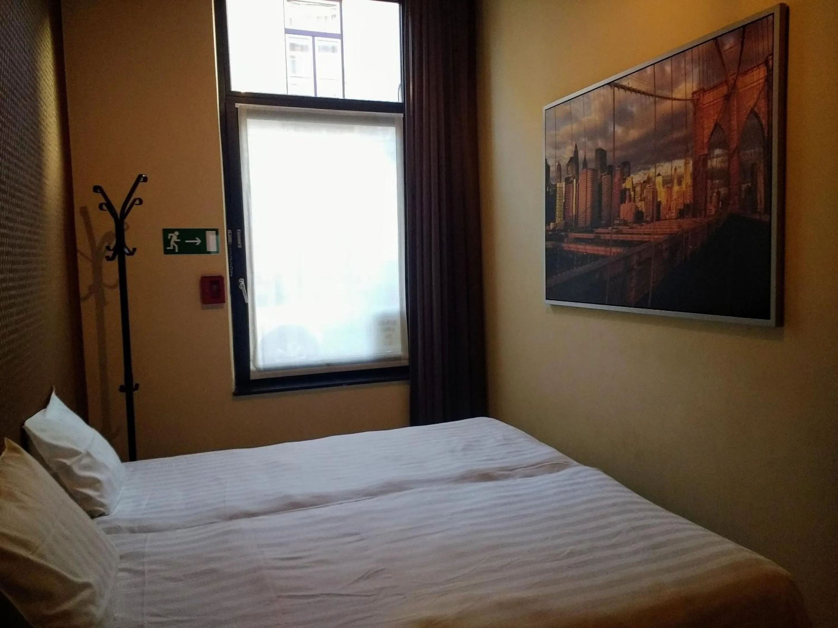 Photo of the whole room, Bed in Leuven City Hostel