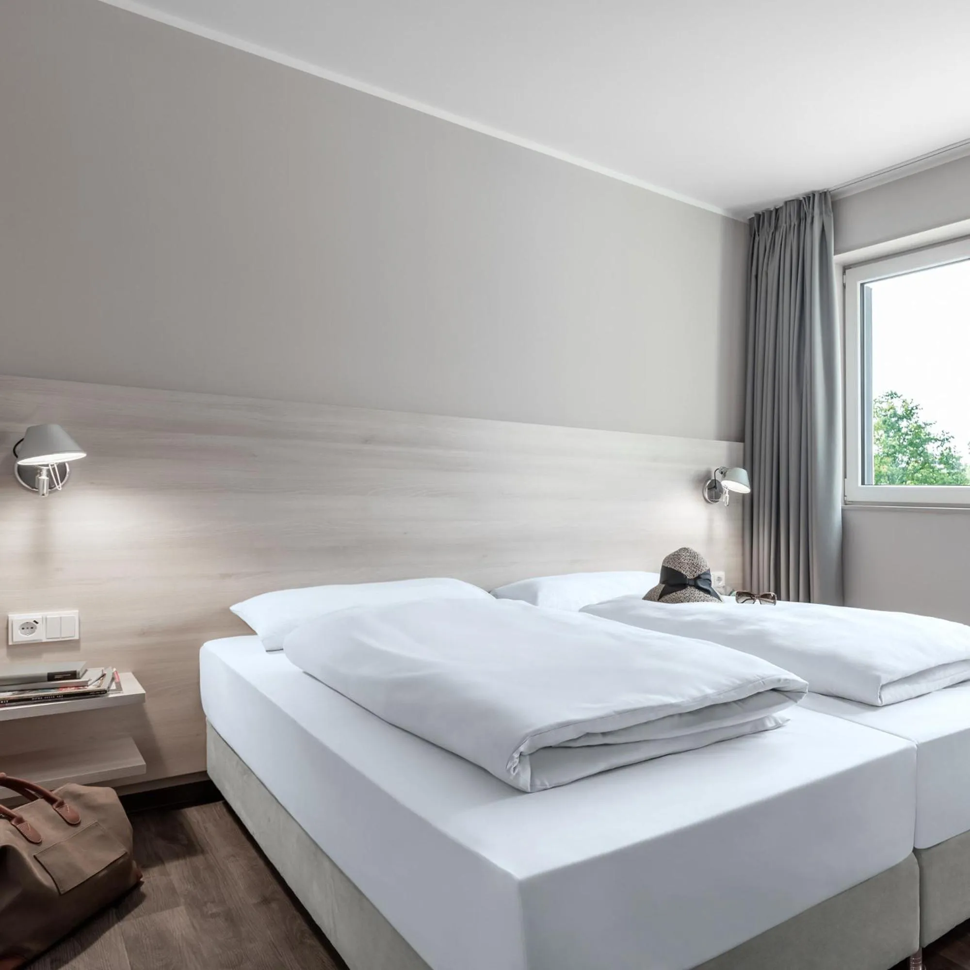 Photo of the whole room, Bed in Serways Hotel Lüneburger Heide West