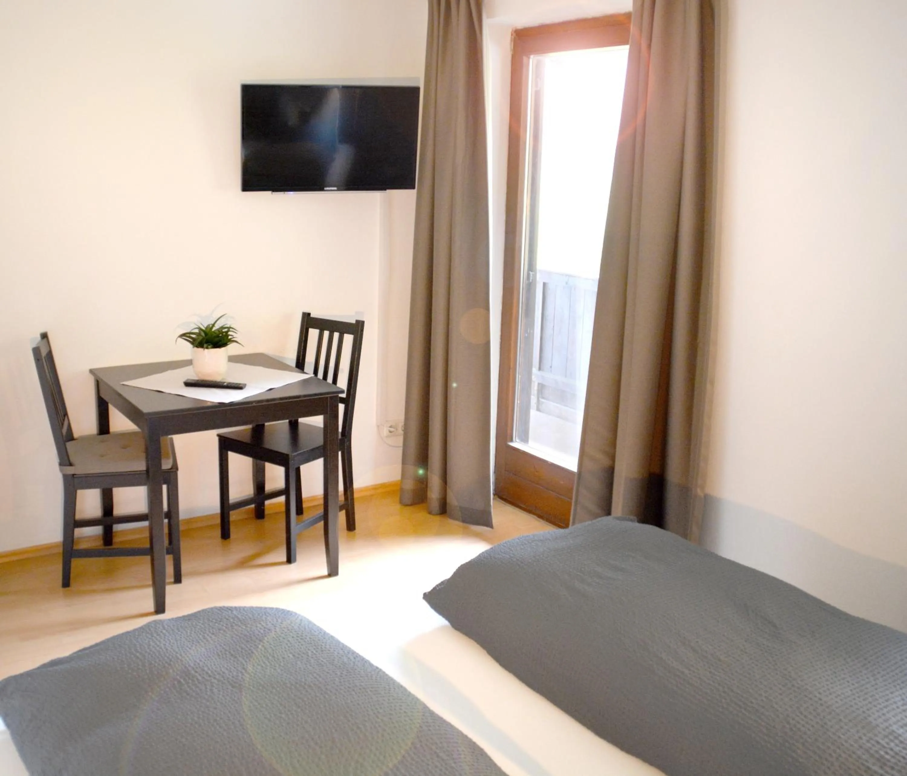 TV and multimedia, Bed in Pension Almhof Baumgarten