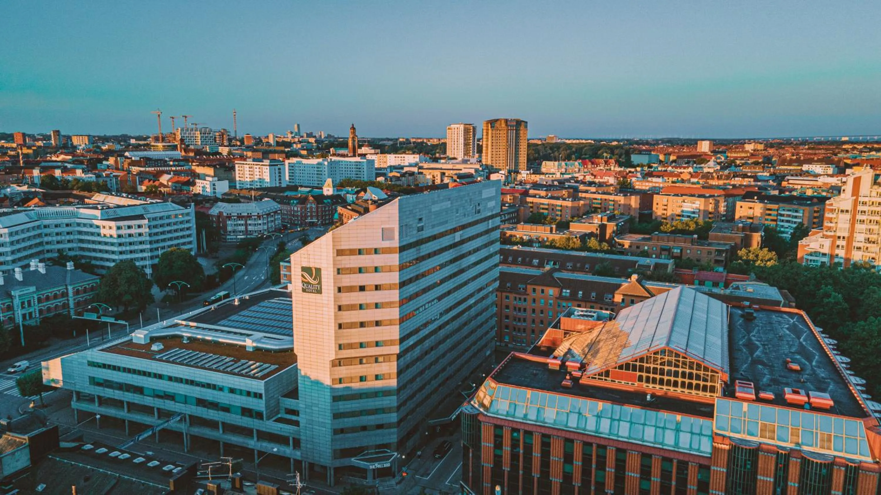 Property building in Quality Hotel The Mill