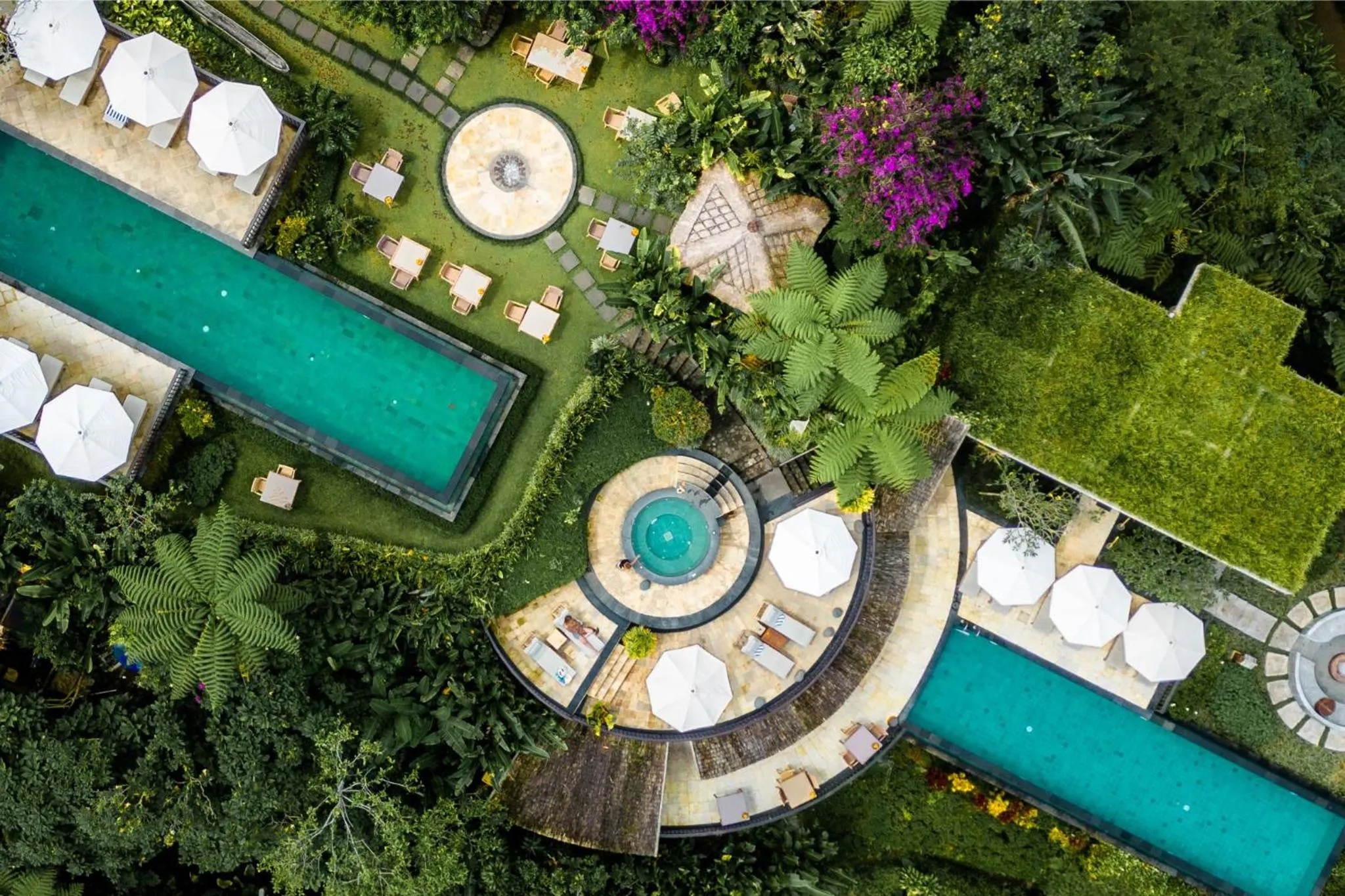 Swimming pool in Munduk Moding Plantation Nature Resort