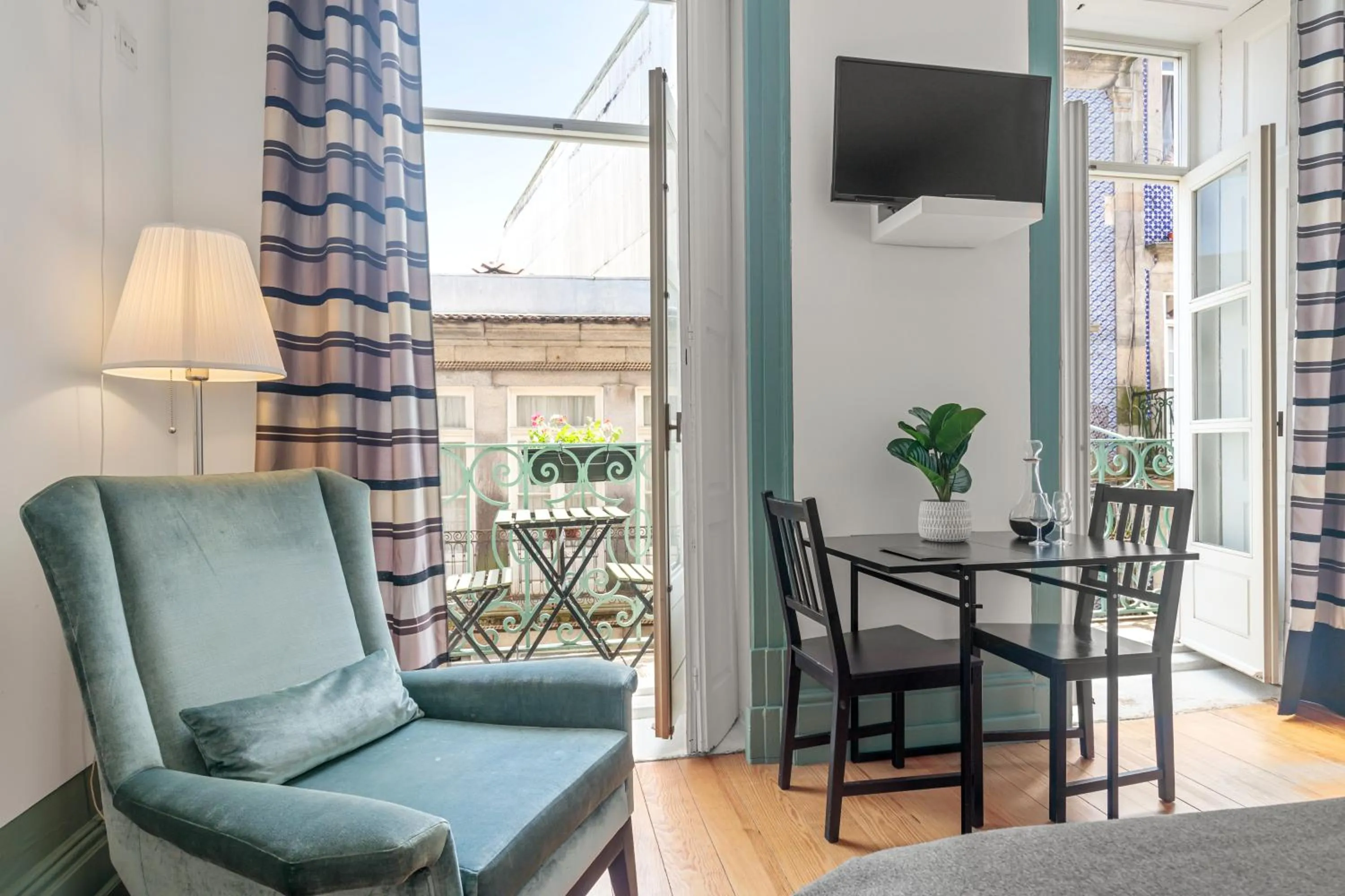 Bedroom in OX Apartments B Places