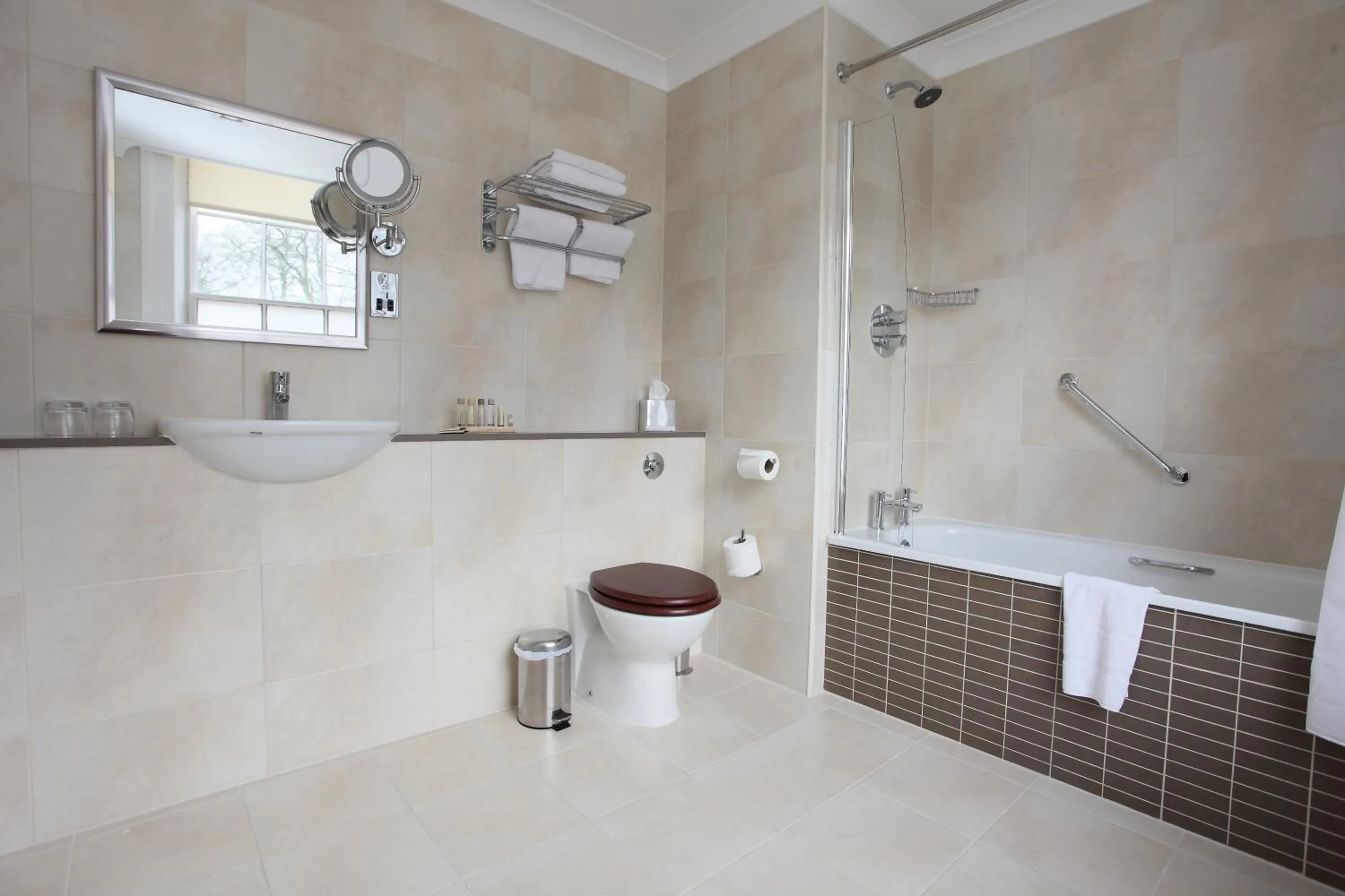 Farington Lodge Hotel