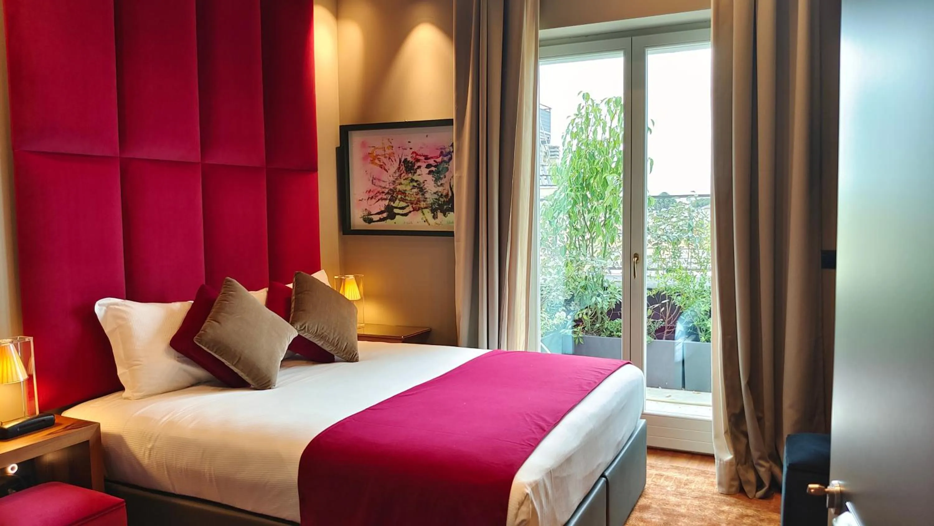 Bed in Triviho Hotel