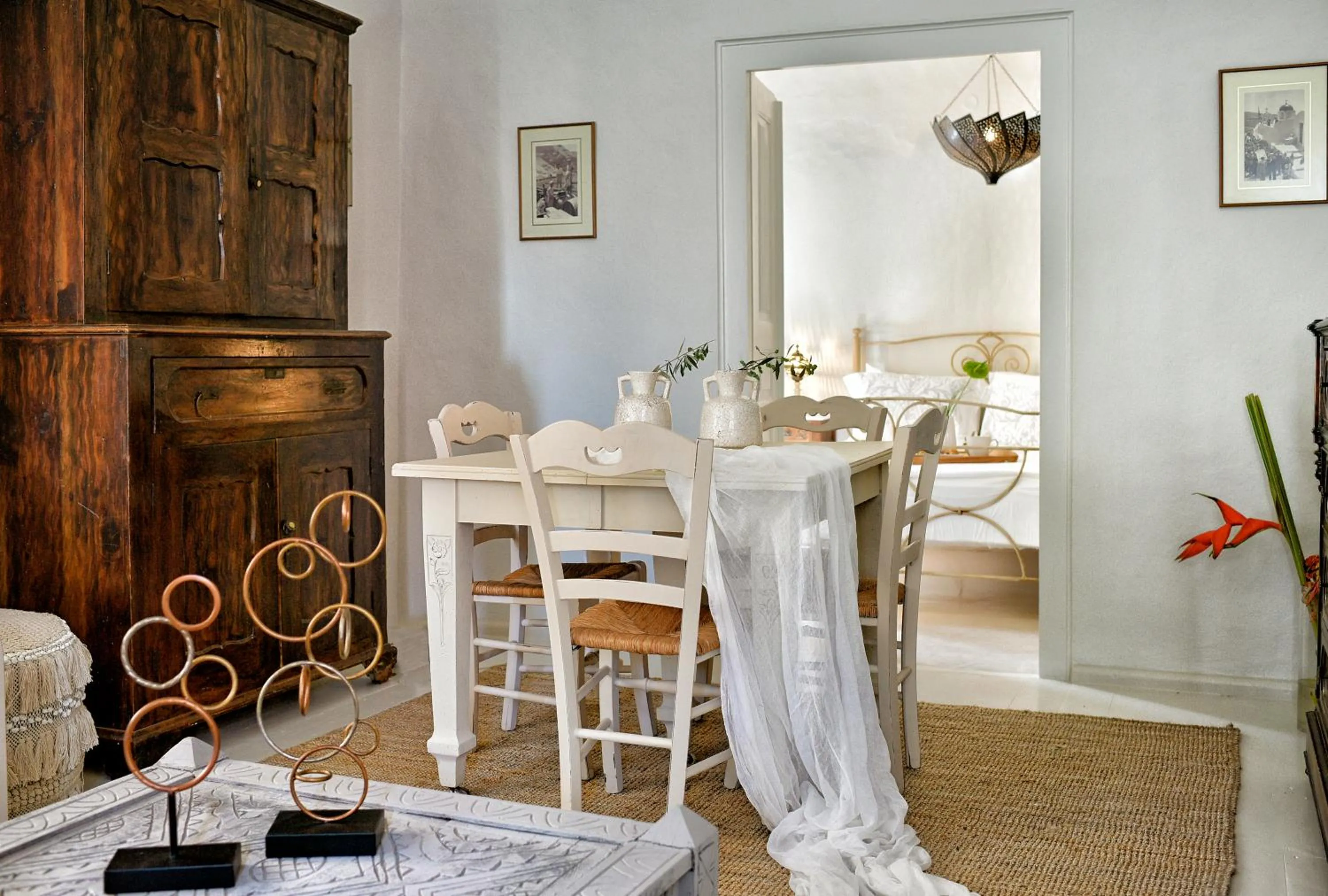Dining area in ALIA MANSION by K&K