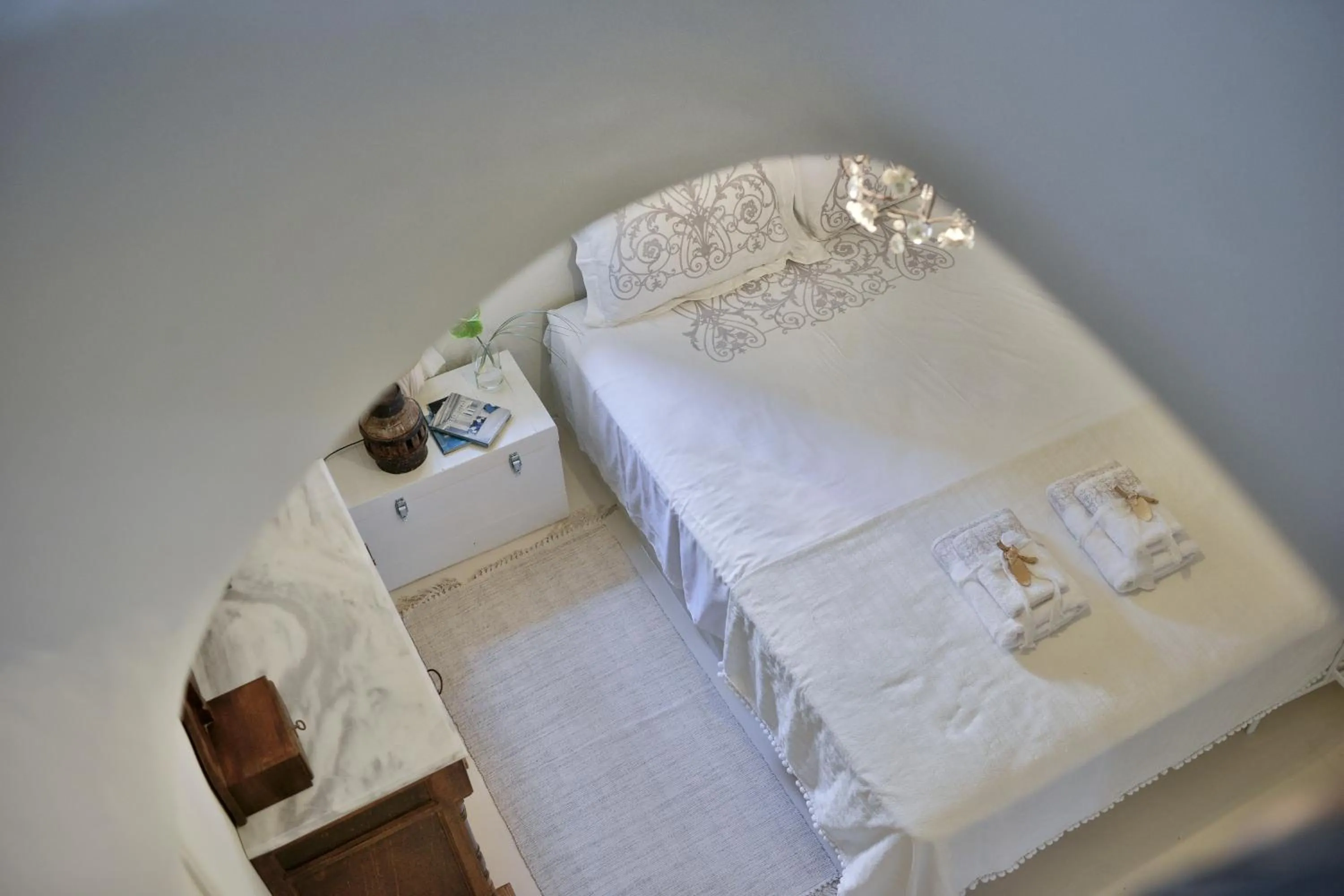 Bedroom, Bed in ALIA MANSION by K&K