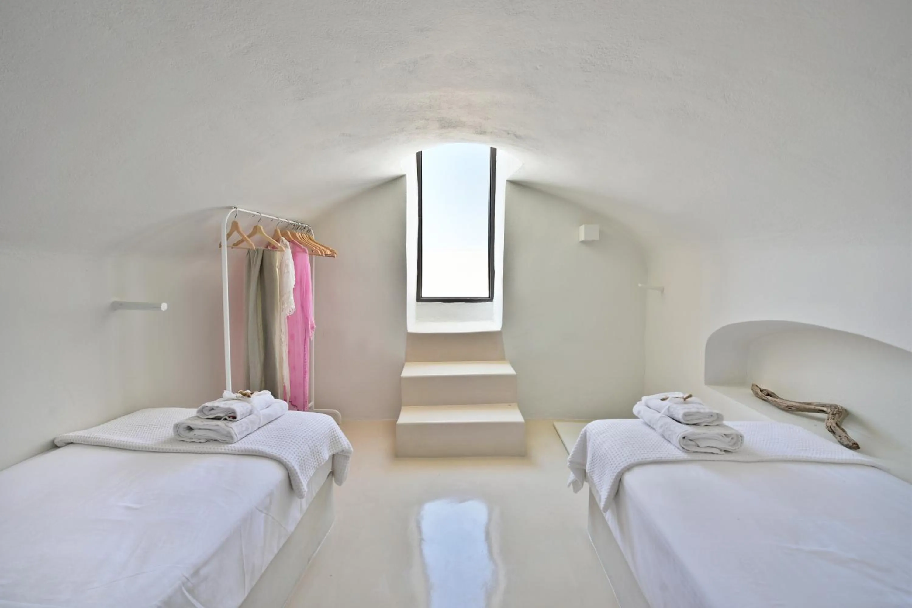 Bedroom, Bed in ALIA MANSION by K&K