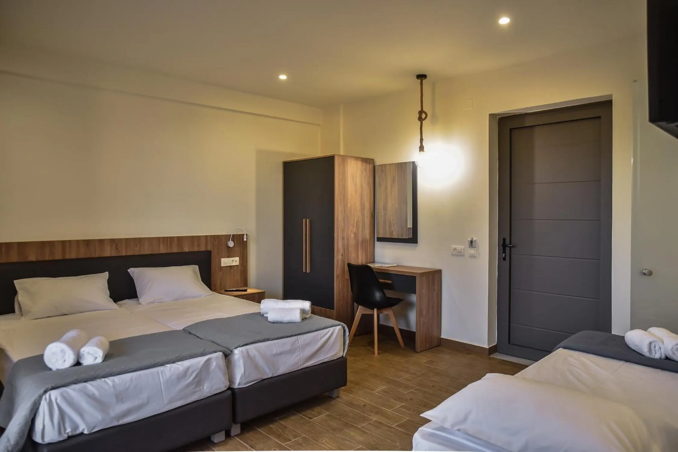 Bed in Del Mar 'Adults Only'