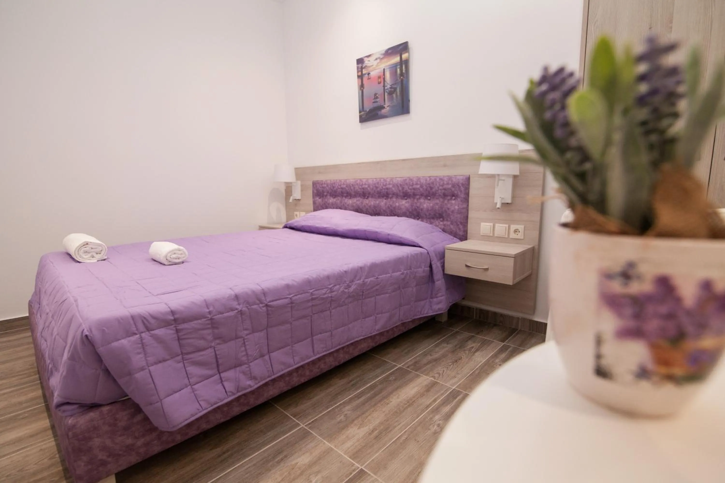 Bed in Del Mar 'Adults Only'