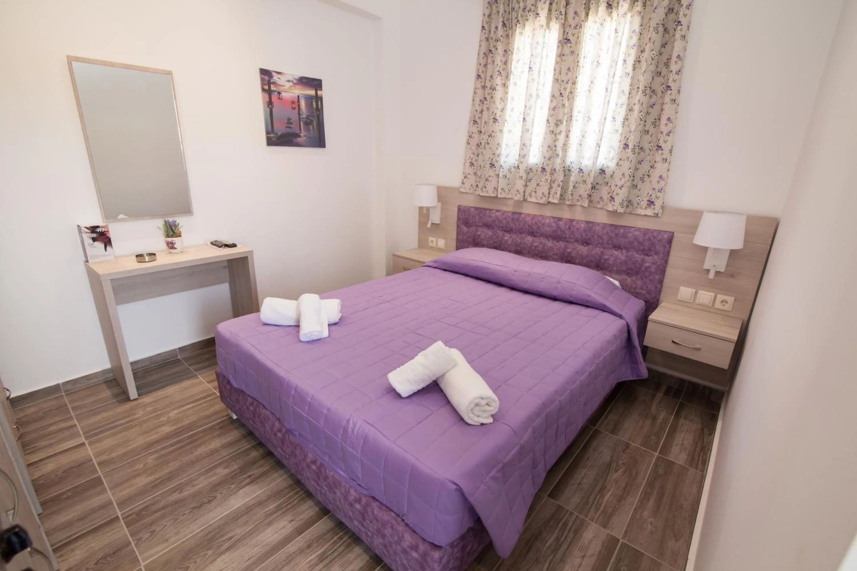 Bed in Del Mar 'Adults Only'