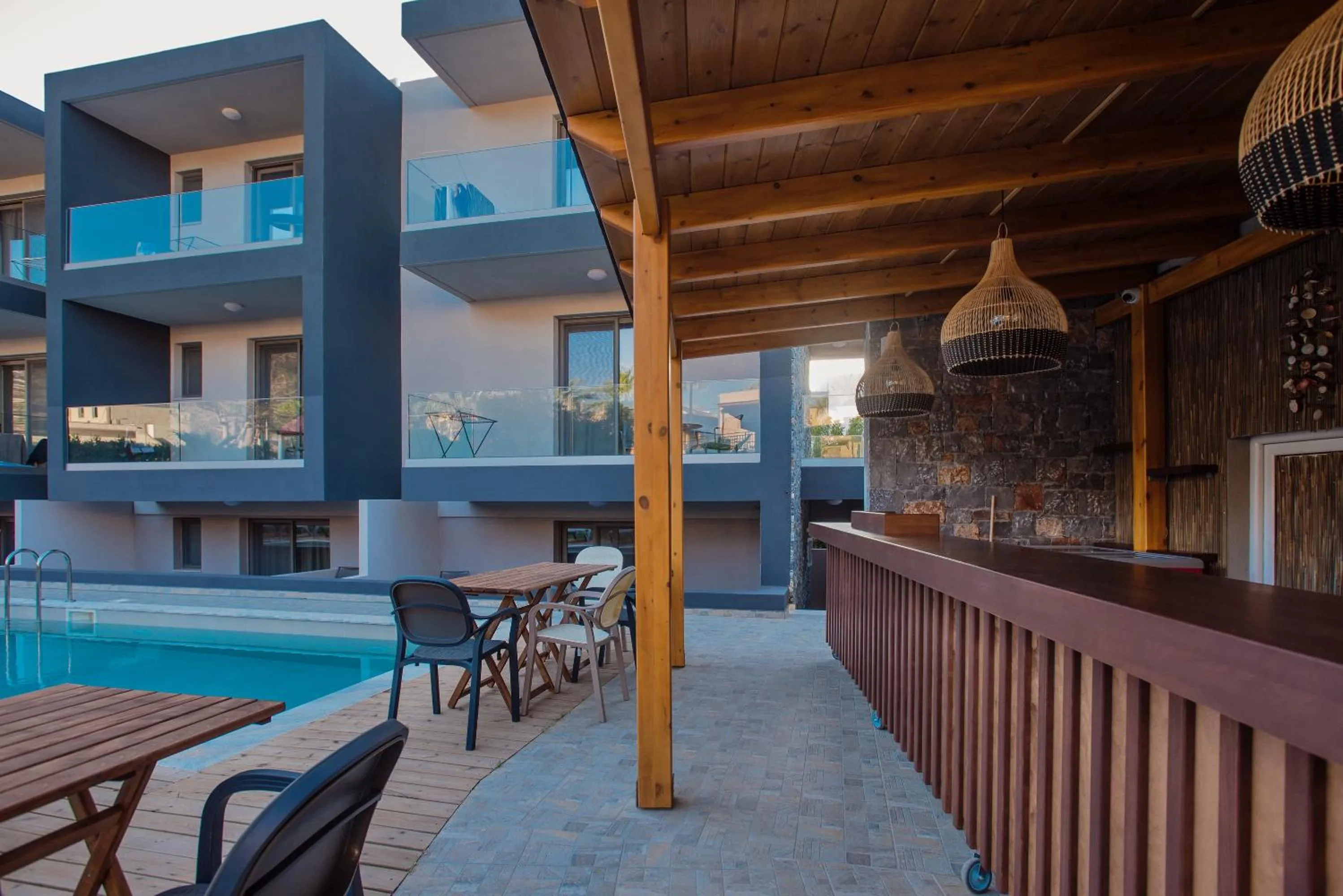 Property building in Del Mar 'Adults Only'