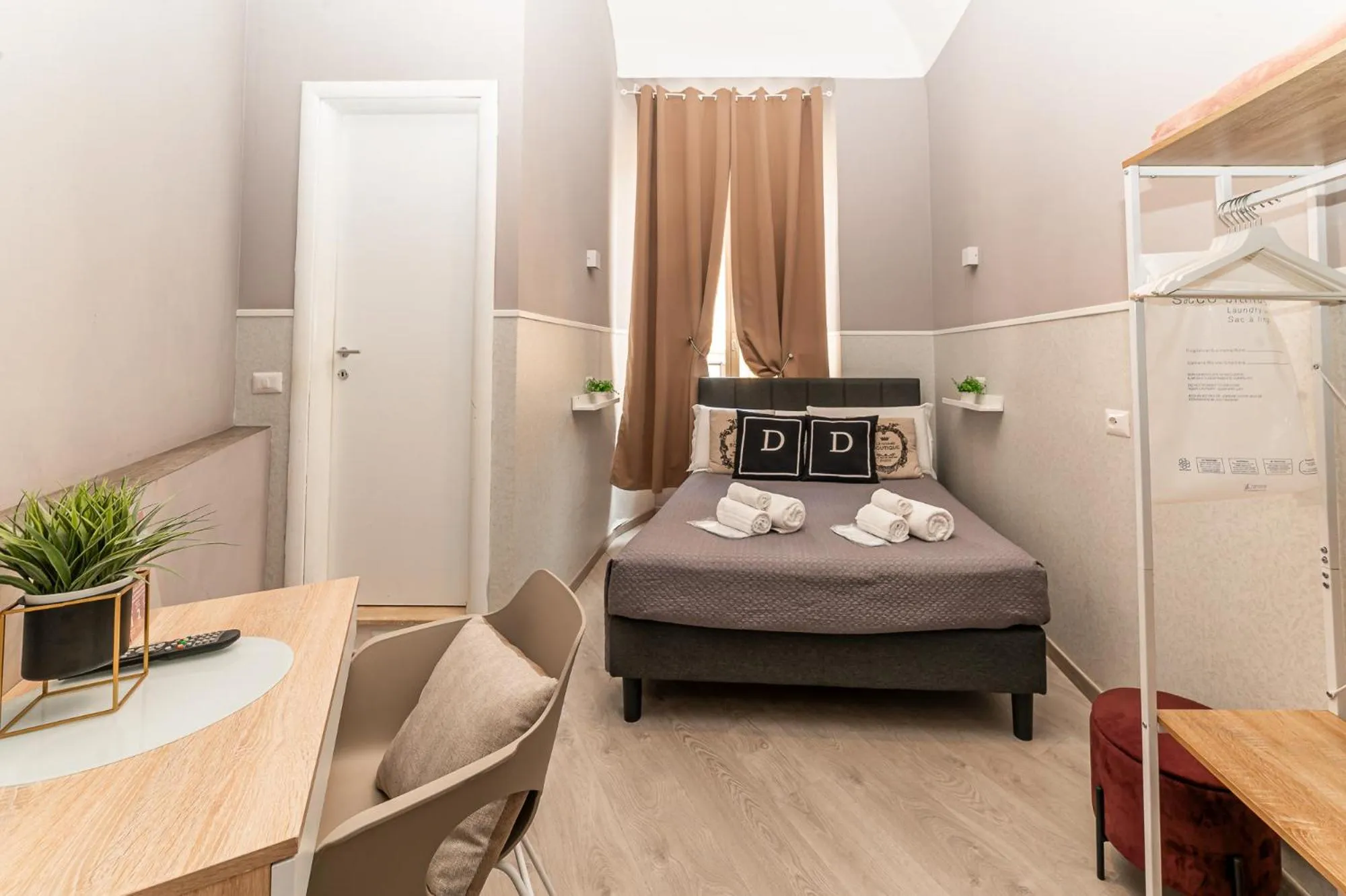 Bed in Domus Domas & Boutique - Golden Keys Collection