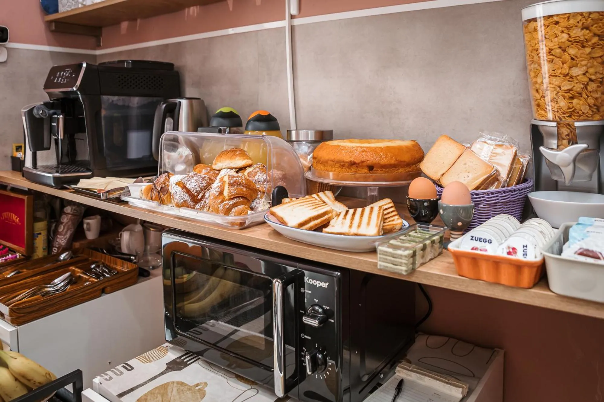 Breakfast in Domus Domas & Boutique - Golden Keys Collection