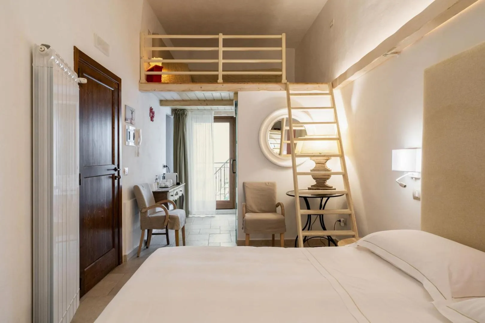 Bed in Santo Stefano Home & Breakfast