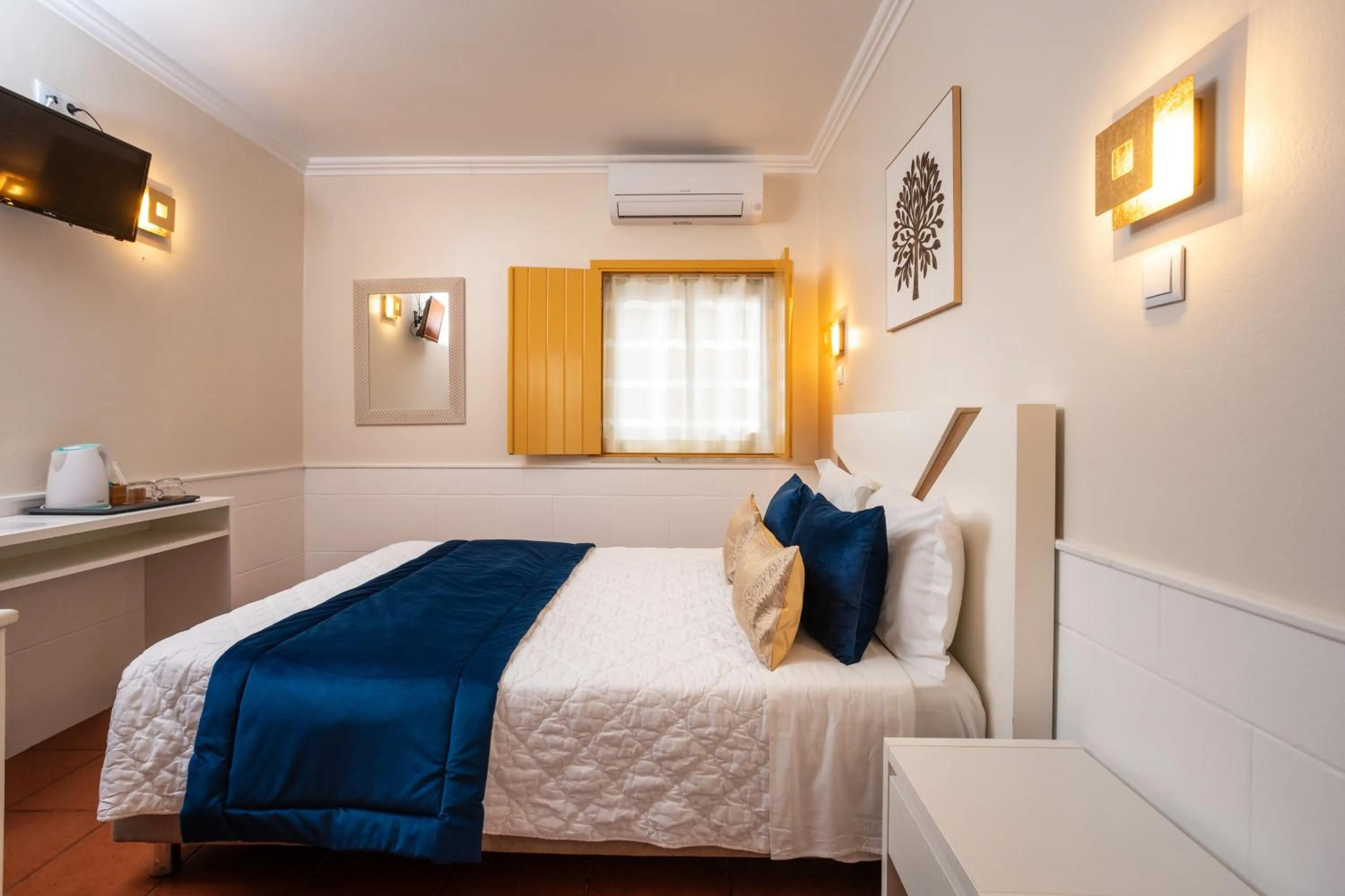 Property building, Bed in Rosa dos Ventos