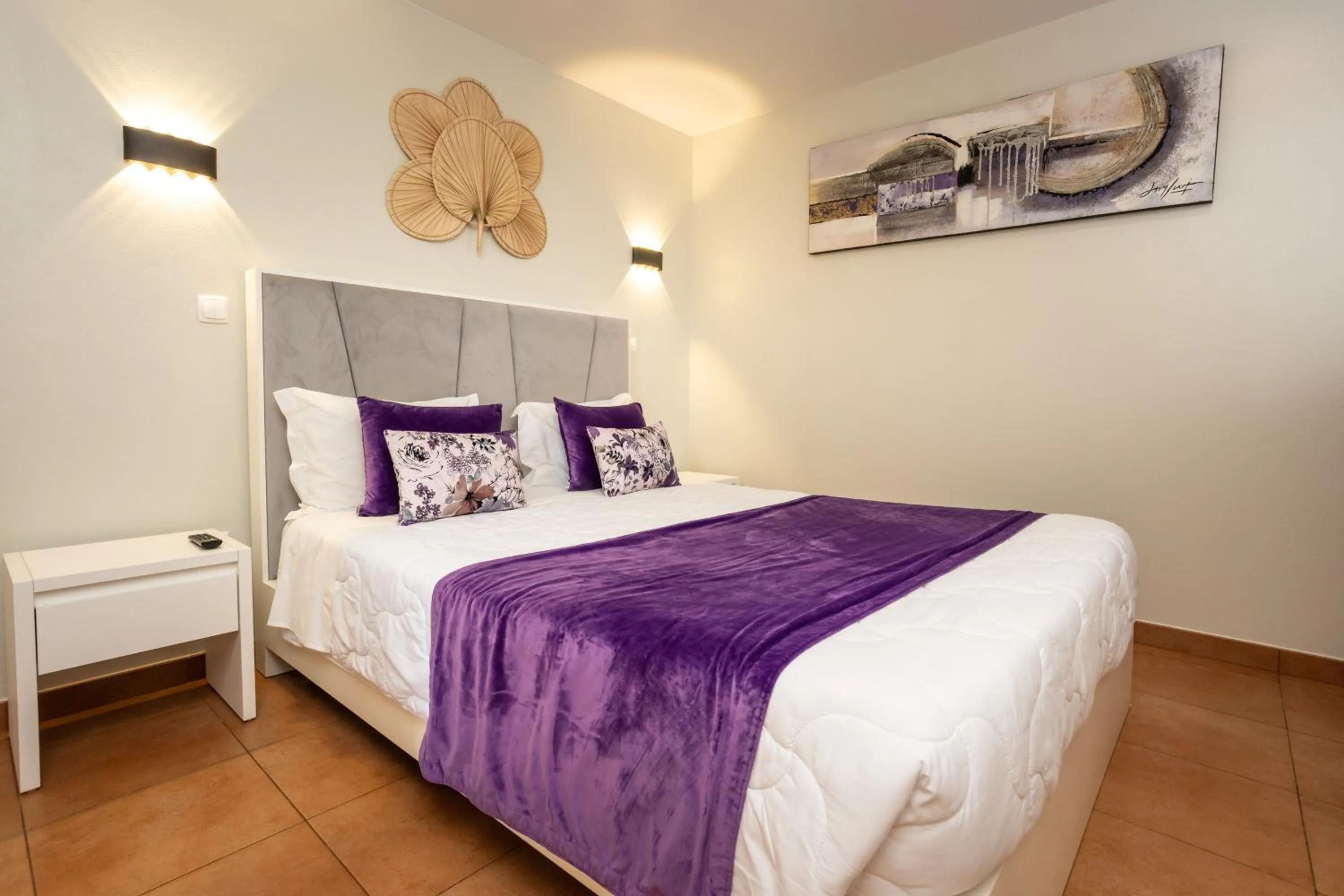 Property building, Bed in Rosa dos Ventos