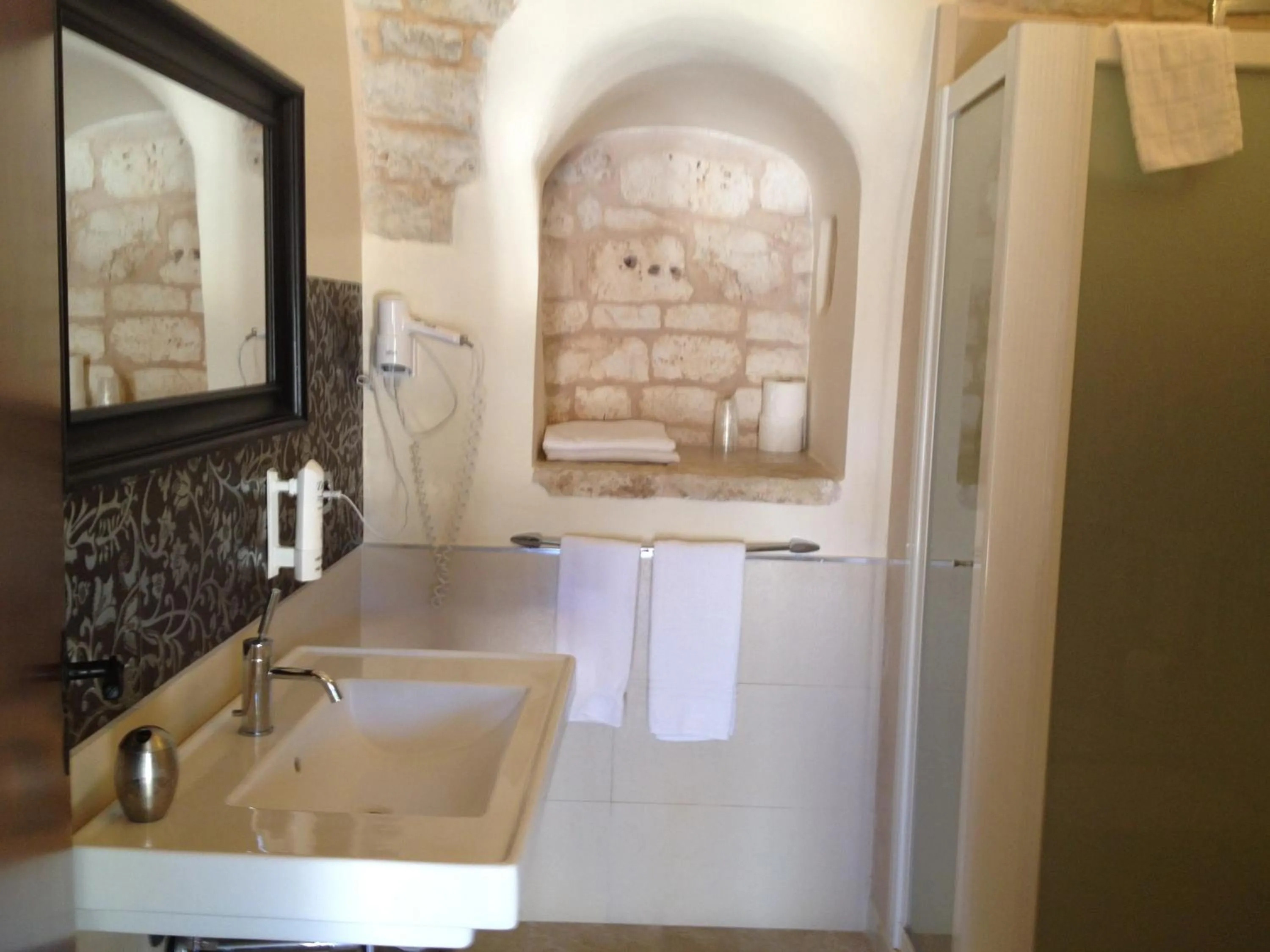 Bathroom in Masseria Casale Dei Fornici