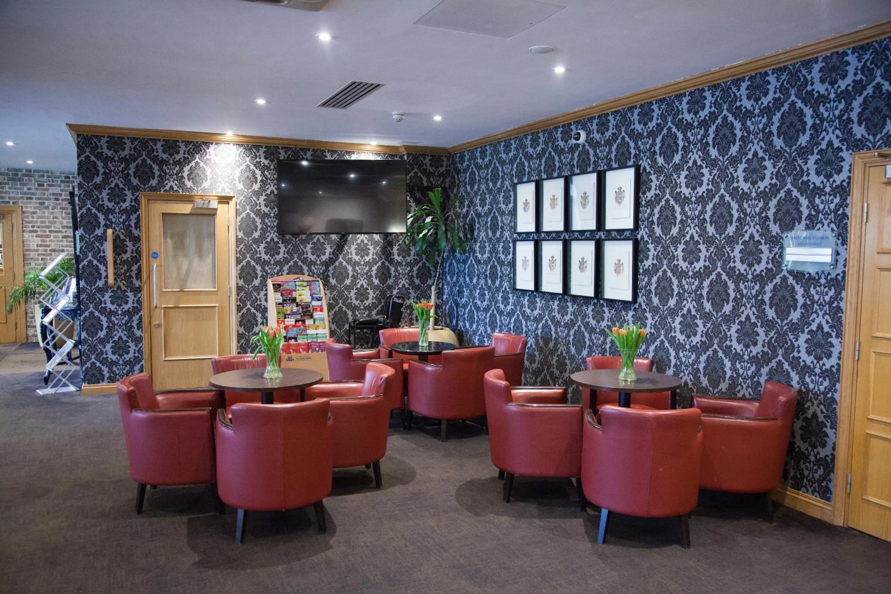 Lobby or reception in Shendish Manor Hotel & Golf Course