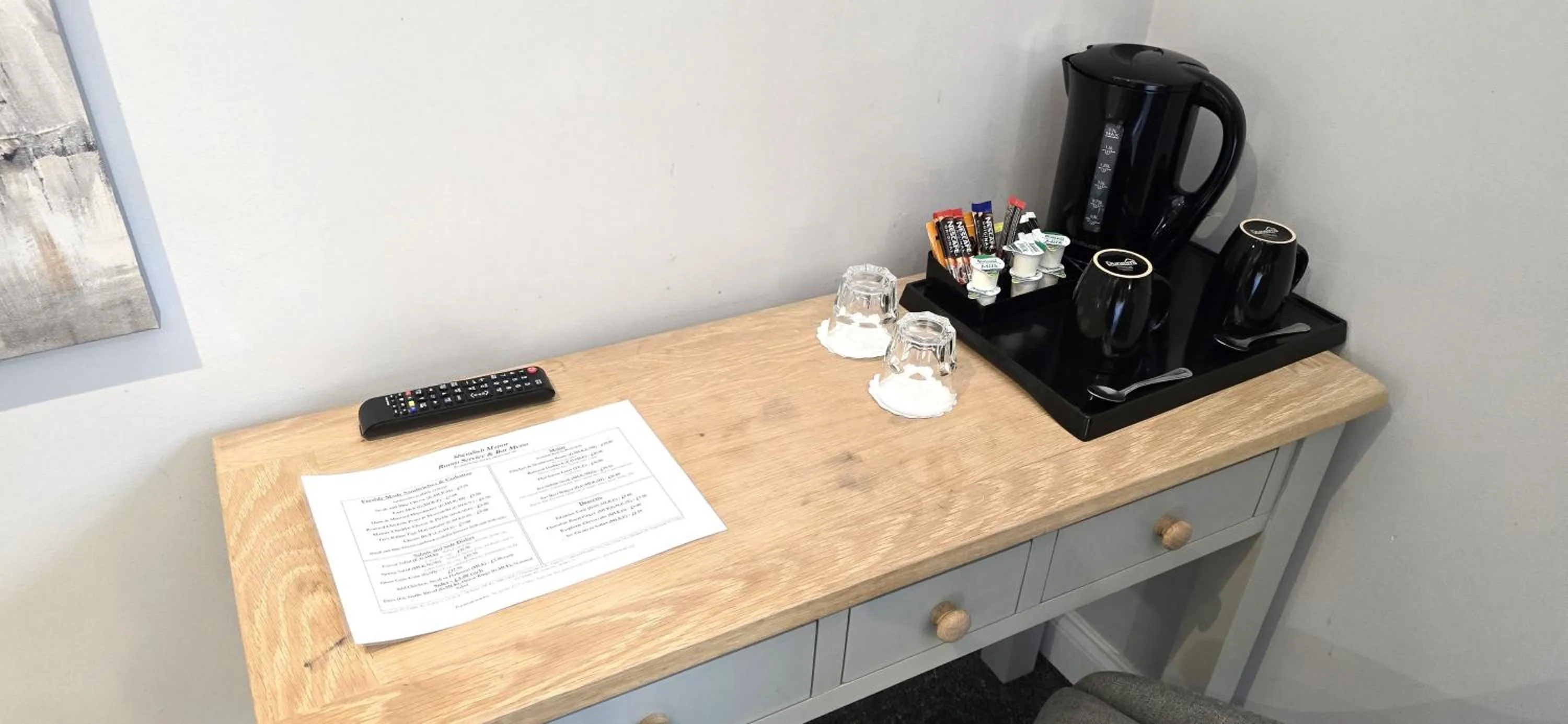 Coffee/tea facilities in Shendish Manor Hotel & Golf Course