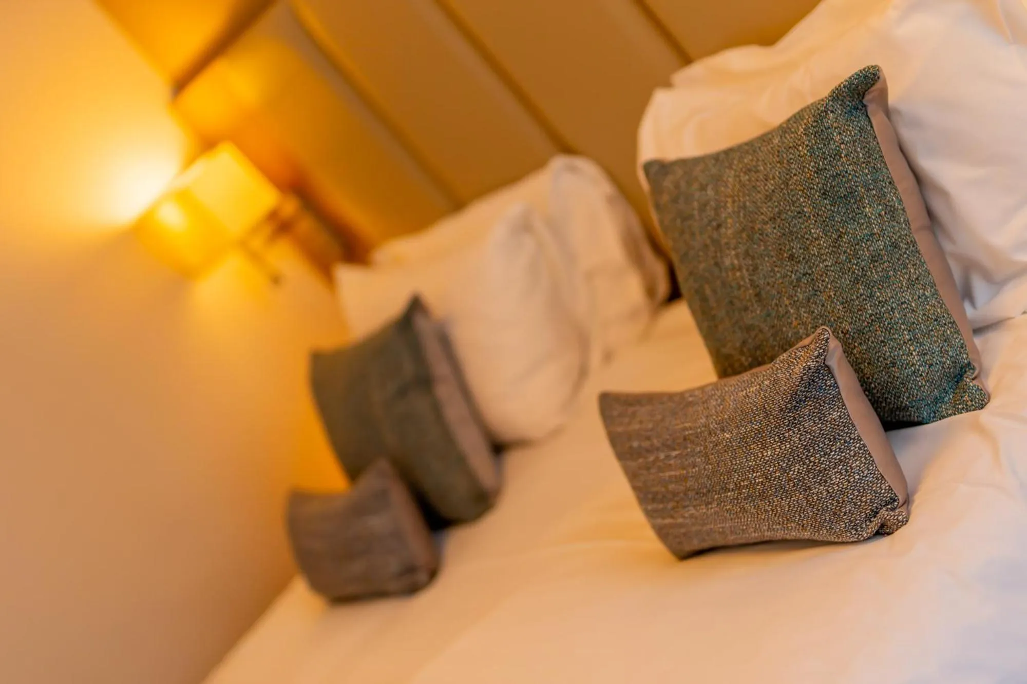 Bed in Ashorne Hill Leamington Spa