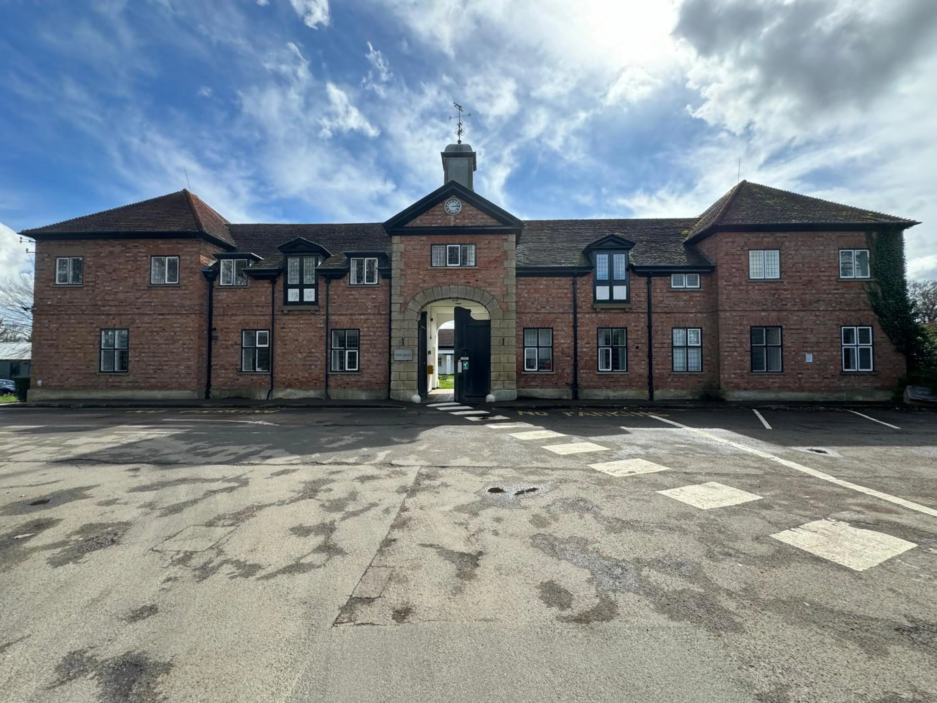 Property building in Ashorne Hill Leamington Spa