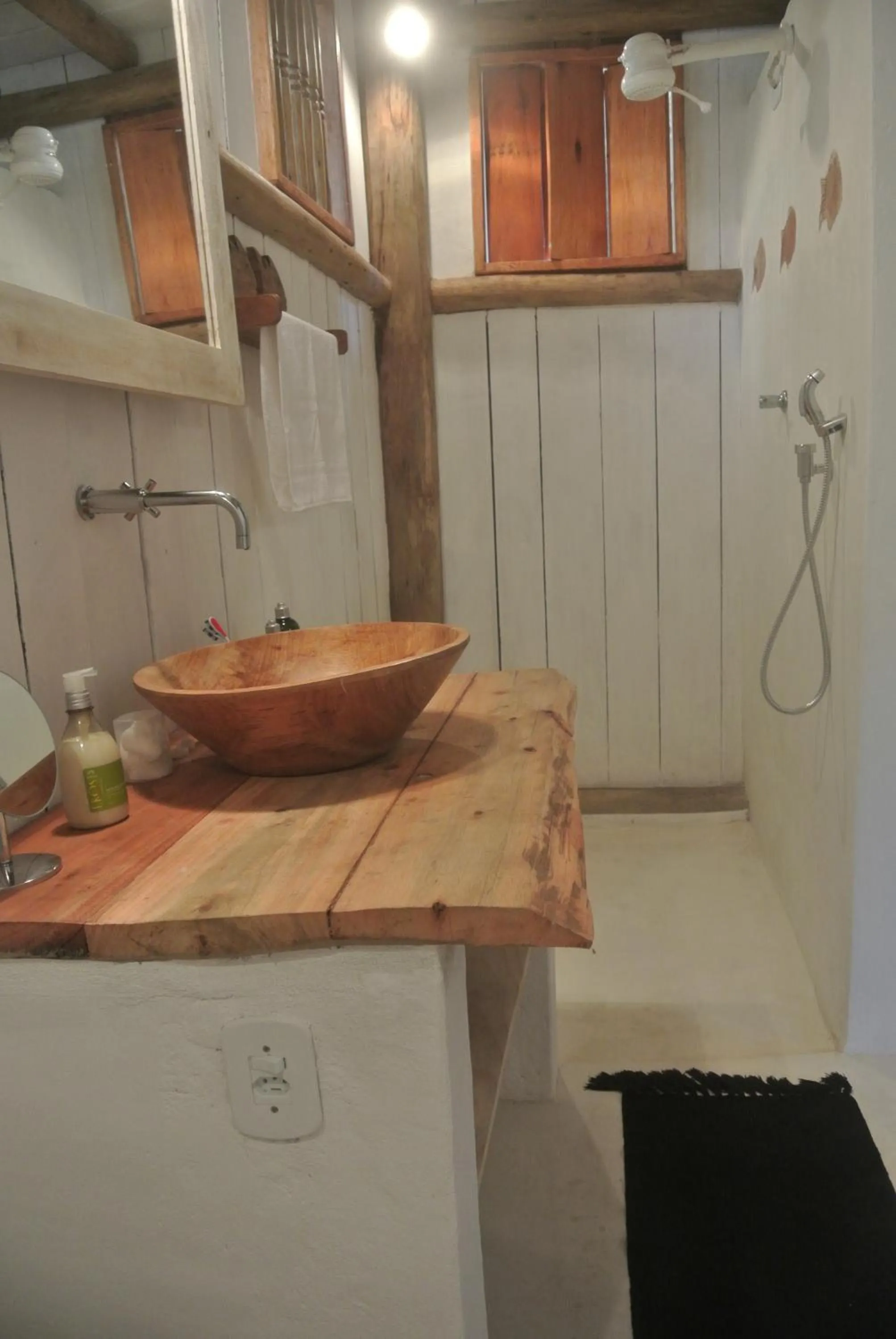 Bathroom in Trancoso Jungle Lodge