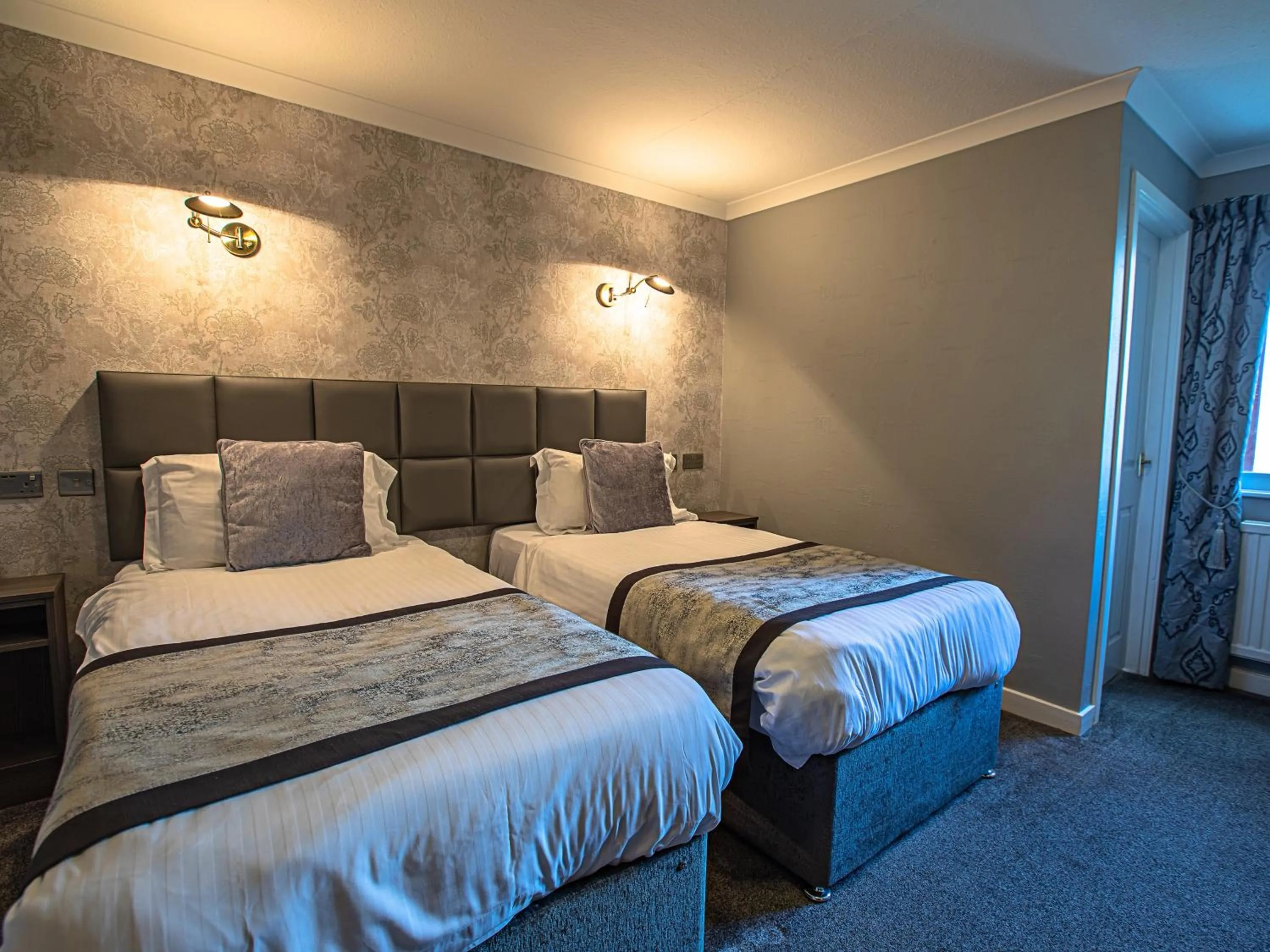 Photo of the whole room, Bed in Sure Hotel by Best Western Lockerbie