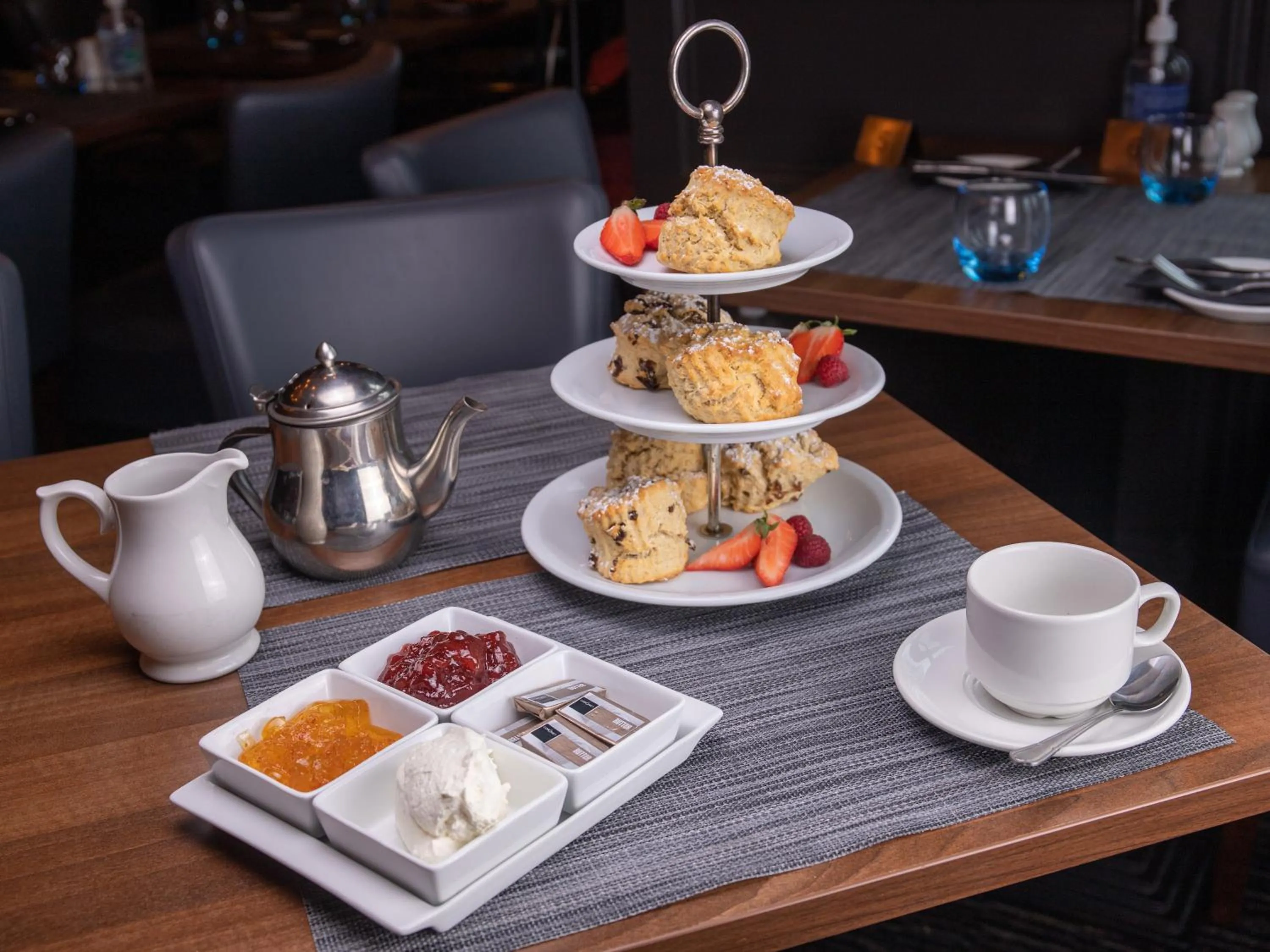 Food and drinks in Sure Hotel by Best Western Lockerbie