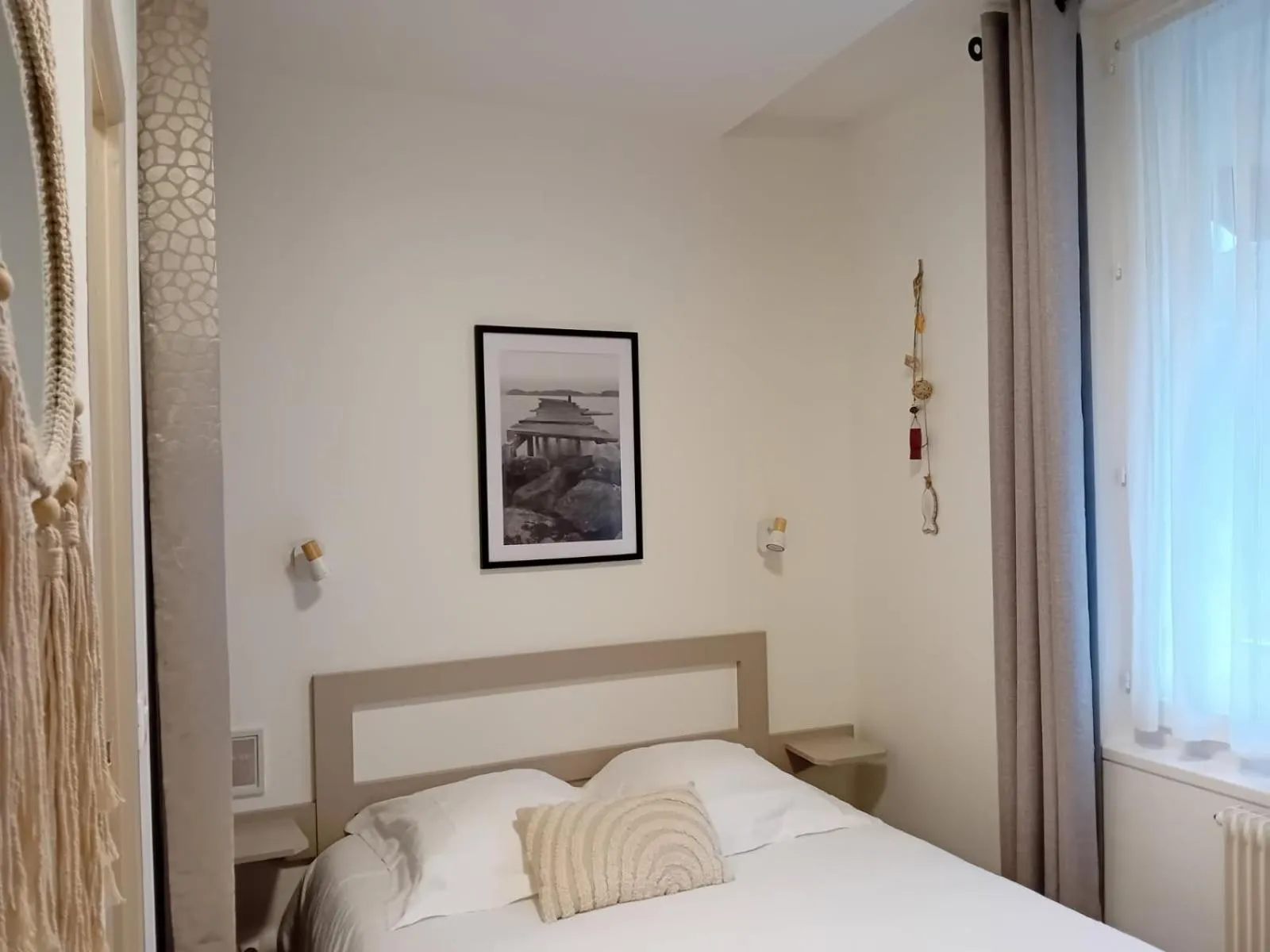 Bed in Hôtel de la Plage