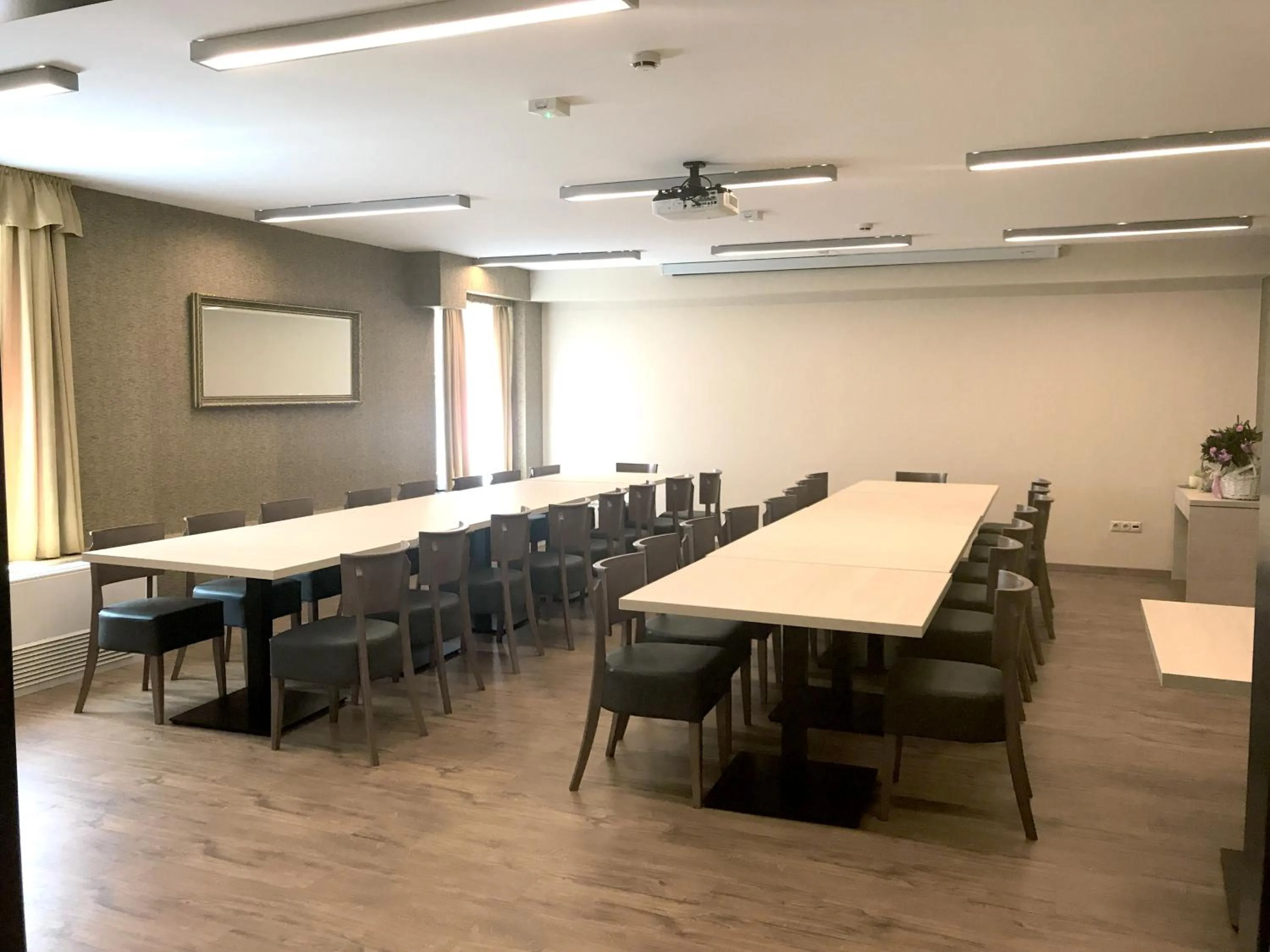 Banquet/Function facilities in Hotel Kamilla