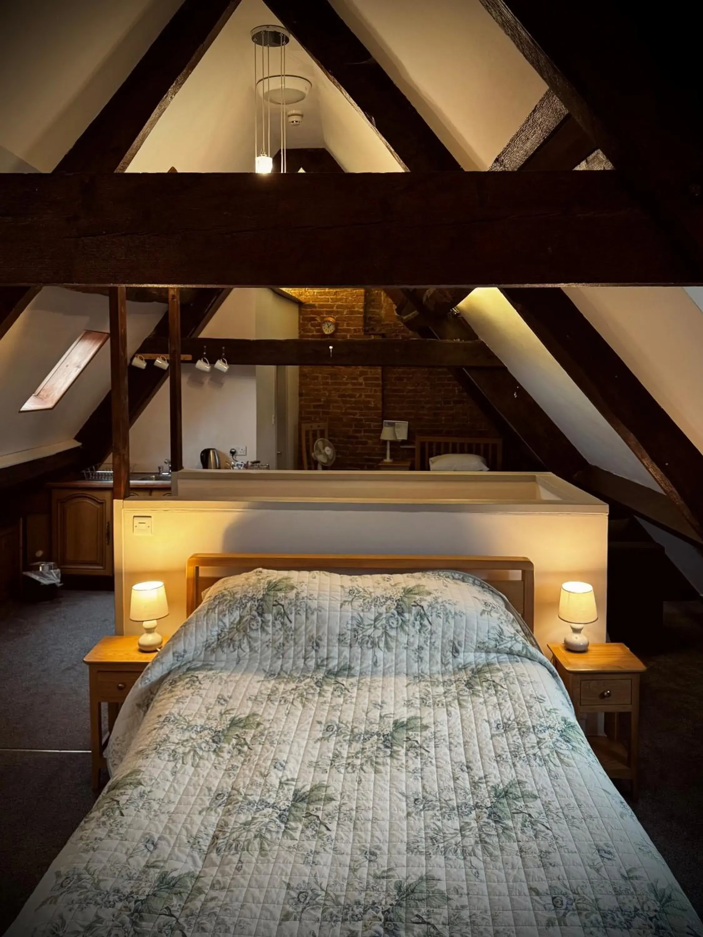 Deluxe Suite - single occupancy in The Ilchester Arms Hotel, Ilchester Somerset Deluxe Suite - single occupancy in The Ilchester Arms Hotel, Ilchester Somerset