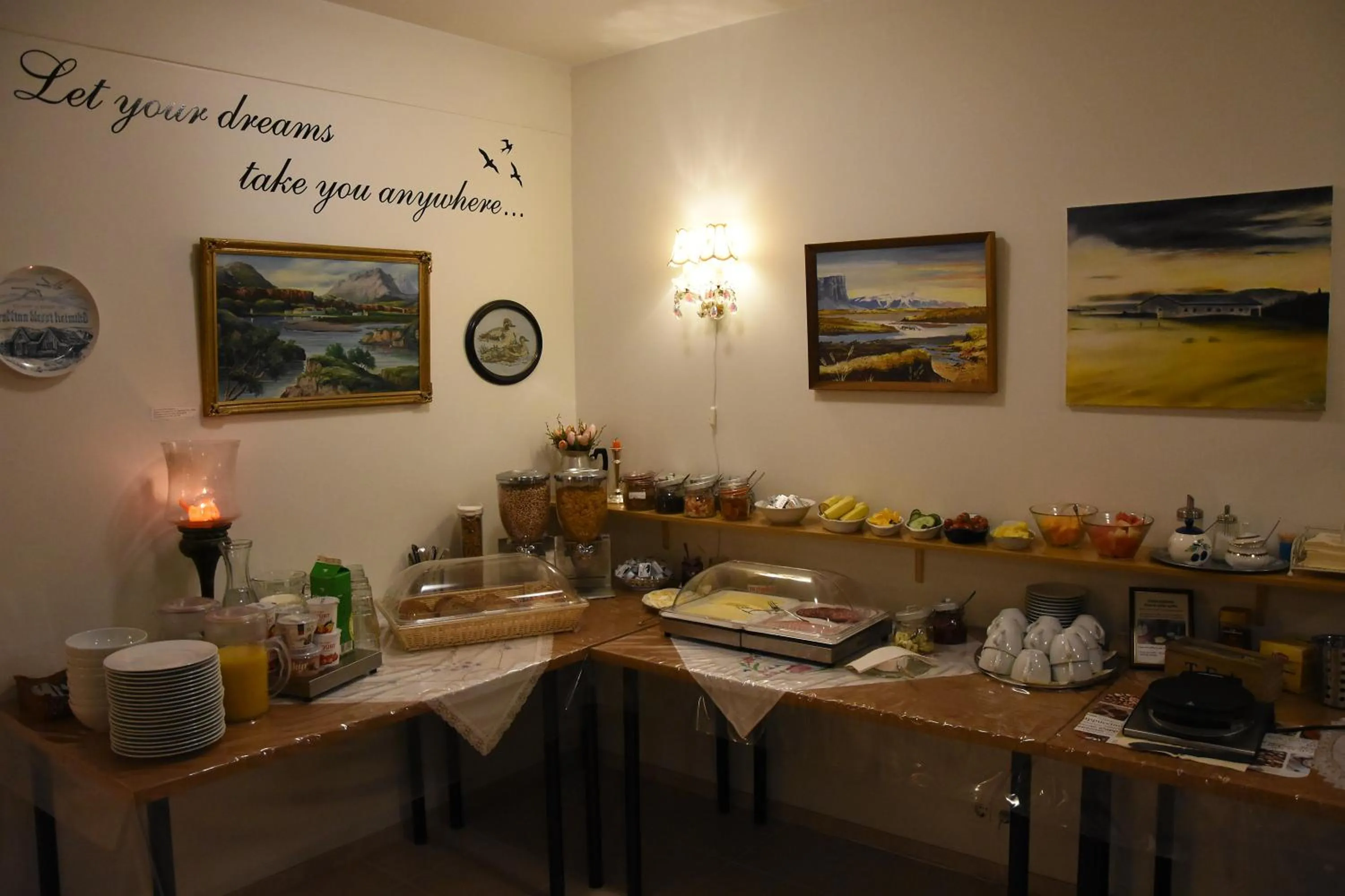 Restaurant/places to eat in Lambastadir Guesthouse