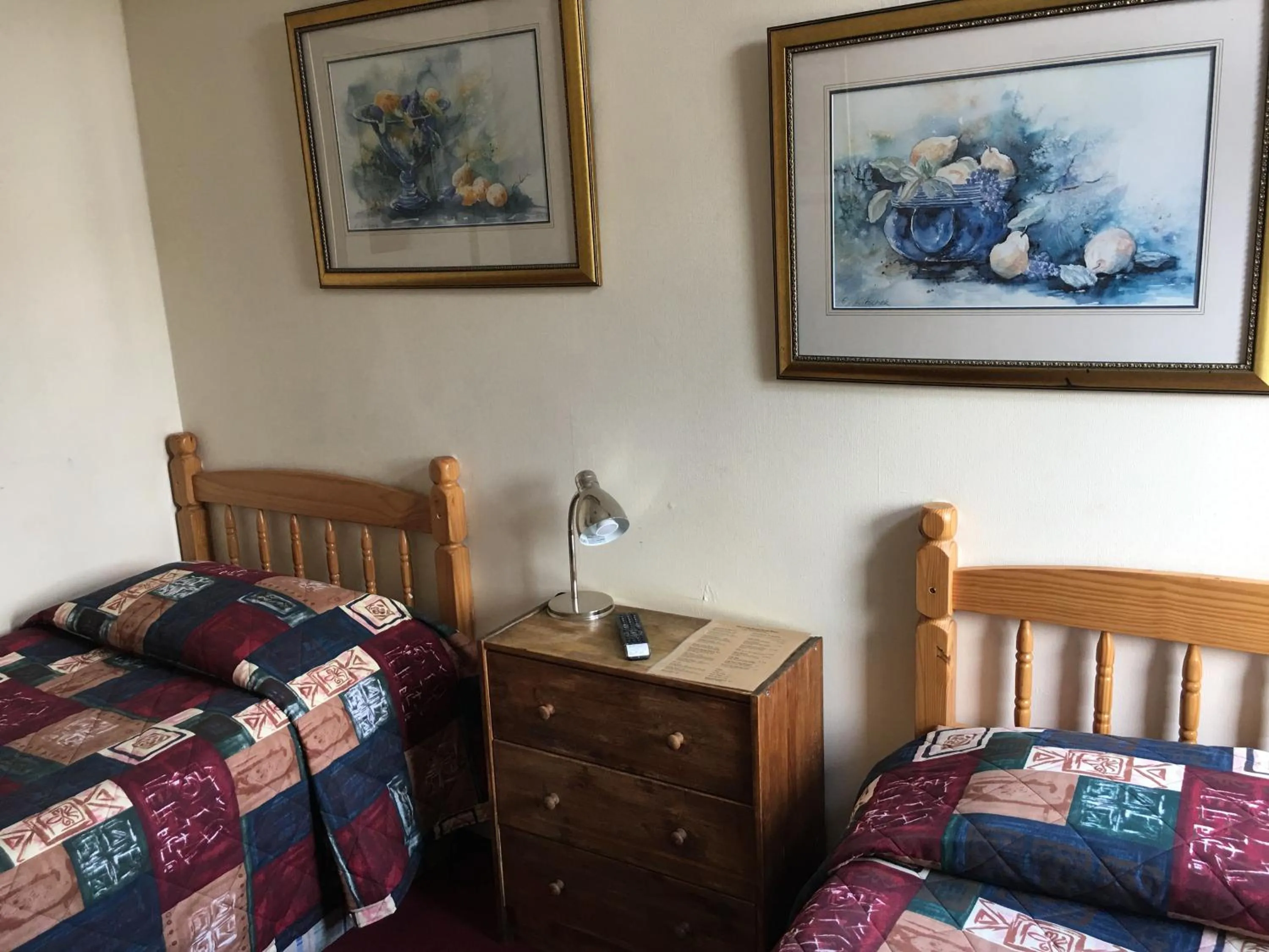 Bed in The Long Room Hotel and Bar