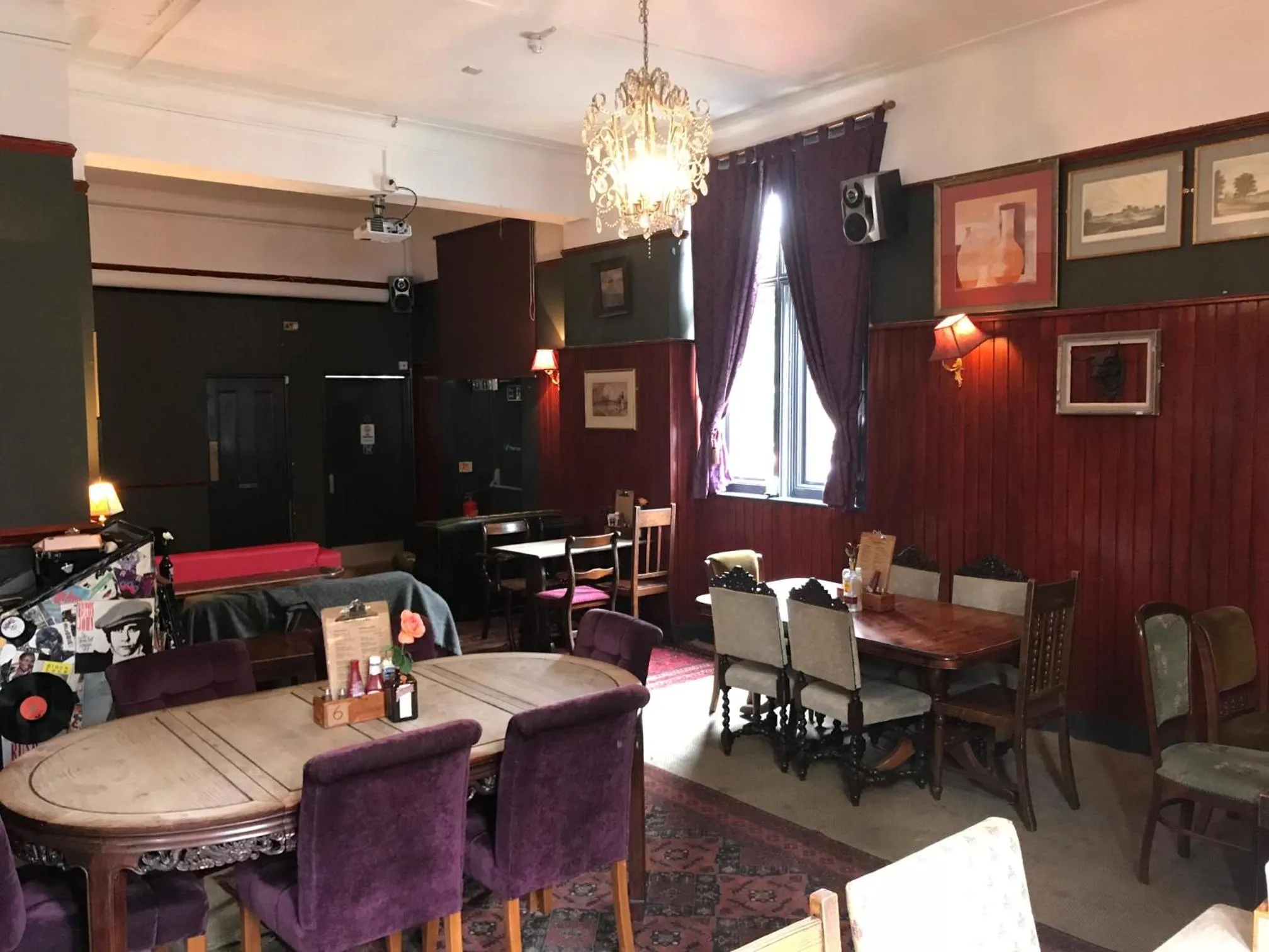 Lounge or bar in The Long Room Hotel and Bar