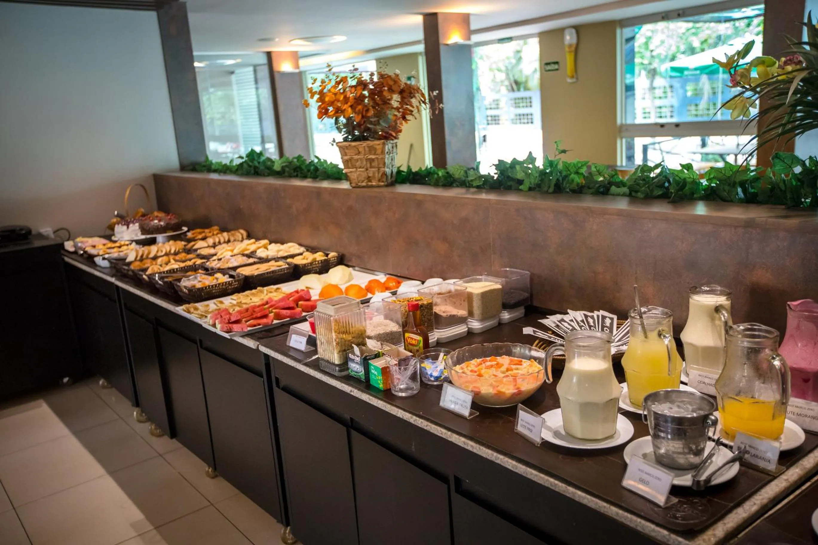 Breakfast in Pousada das Aguas