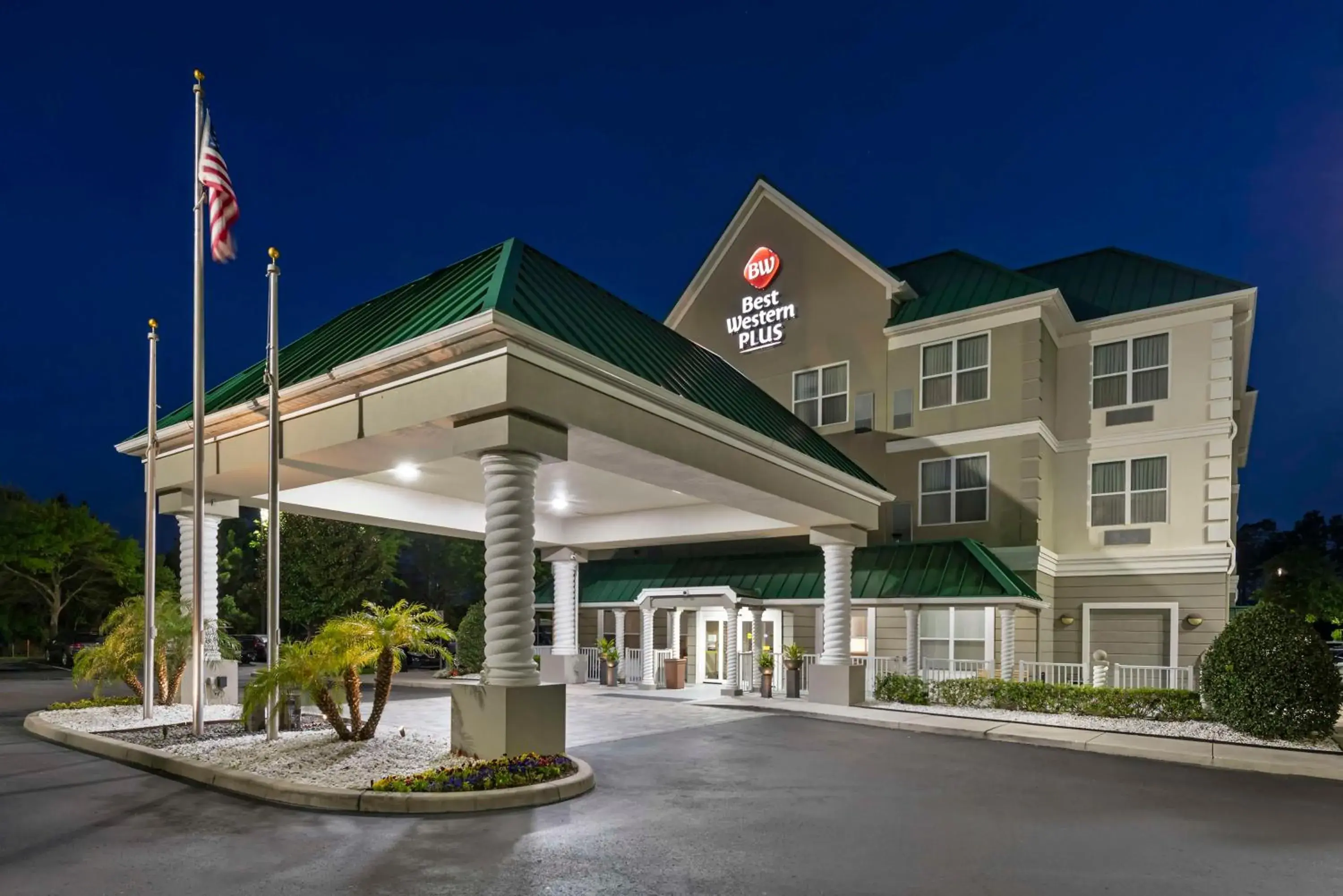 Property building in Best Western Plus First Coast Inn and Suites Property building in Best Western Plus First Coast Inn and Suites
