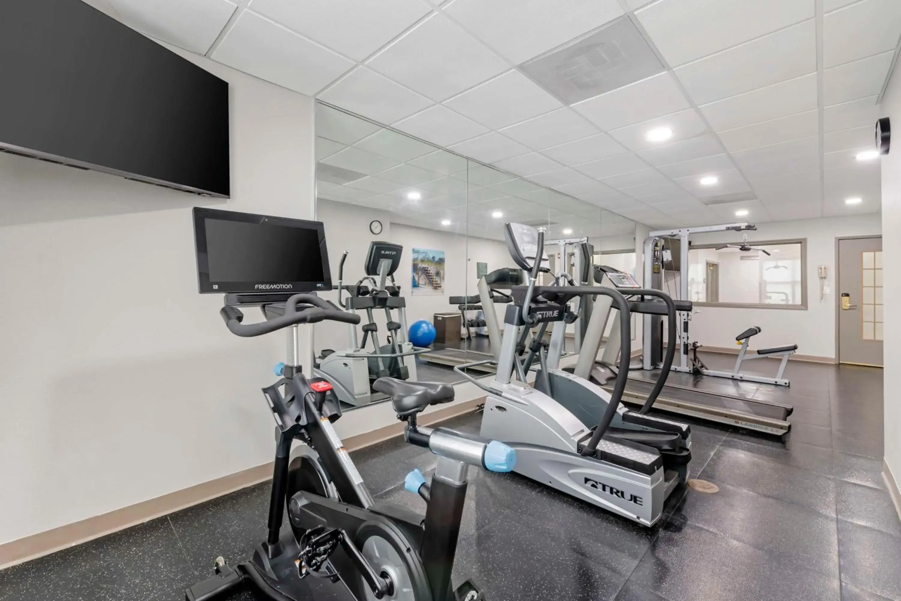 Fitness centre/facilities in Best Western Plus First Coast Inn and Suites Fitness centre/facilities in Best Western Plus First Coast Inn and Suites