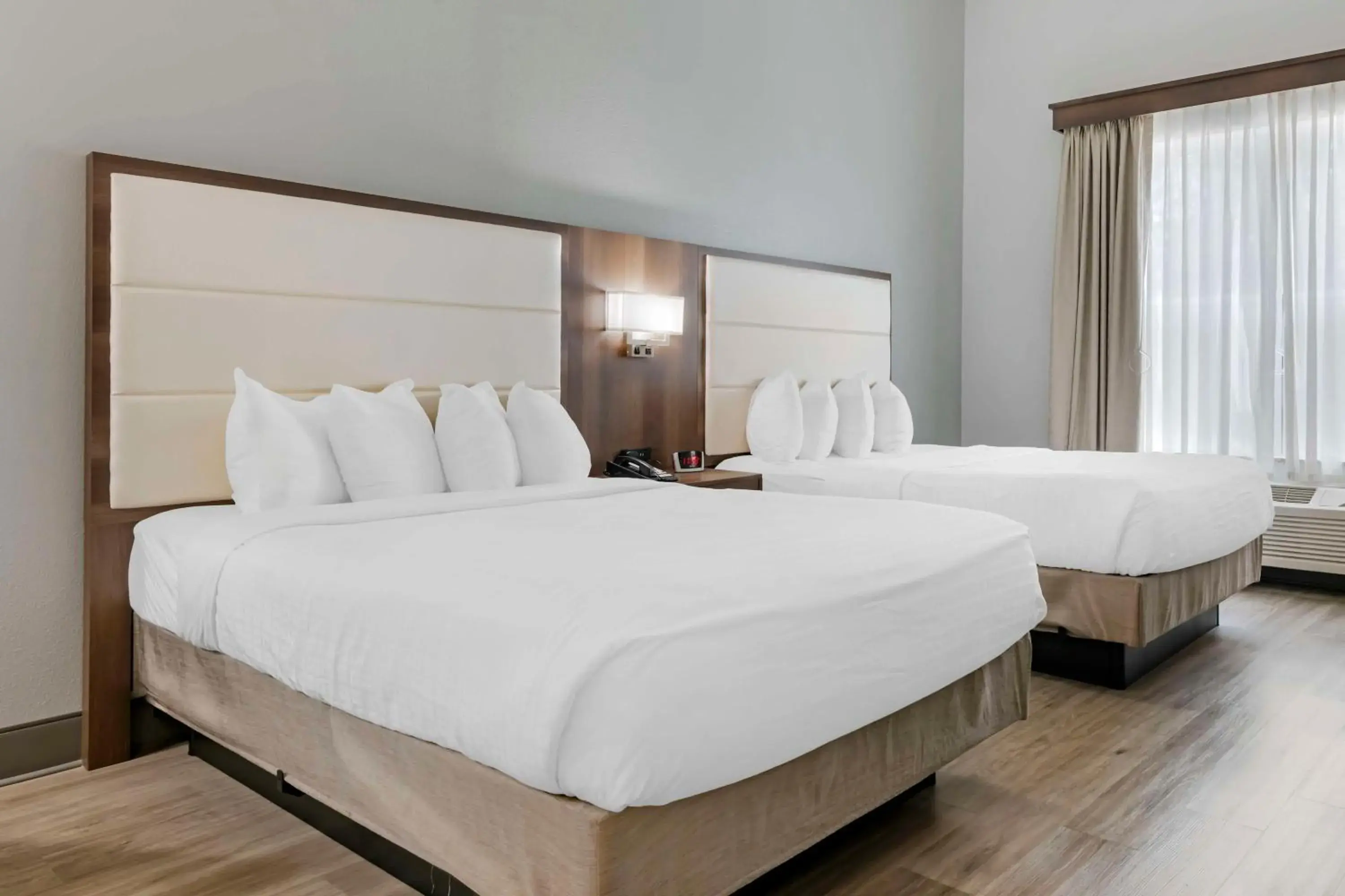 Bedroom, Bed in Best Western Plus First Coast Inn and Suites Bedroom, Bed in Best Western Plus First Coast Inn and Suites